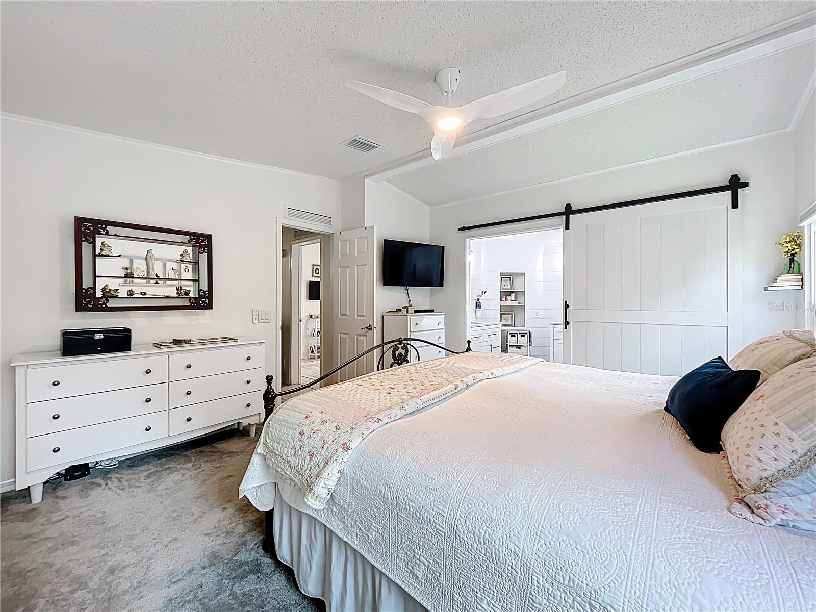 Image 24 of 74 For 3233 Myakka River Road