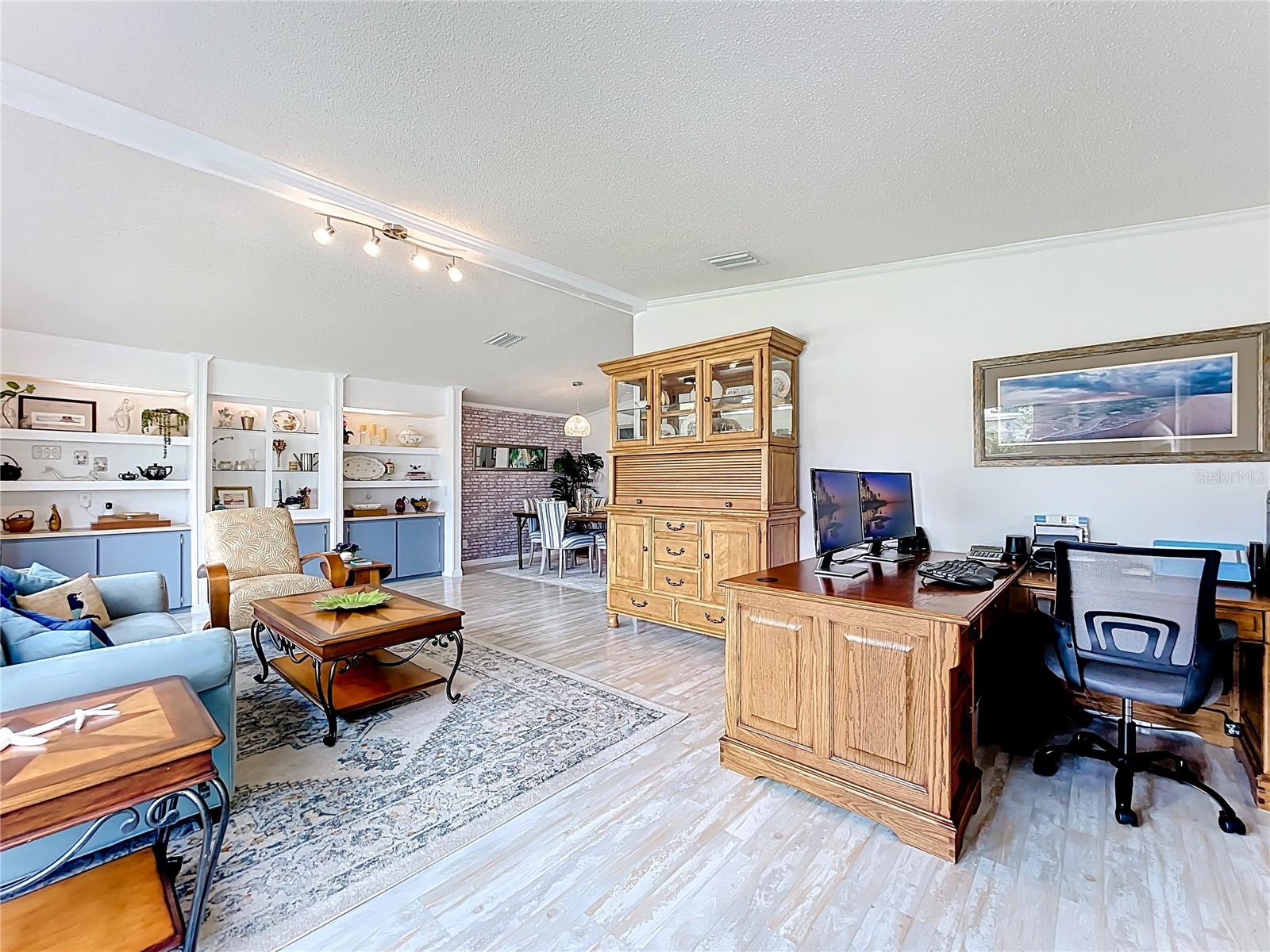 Image 37 of 74 For 3233 Myakka River Road