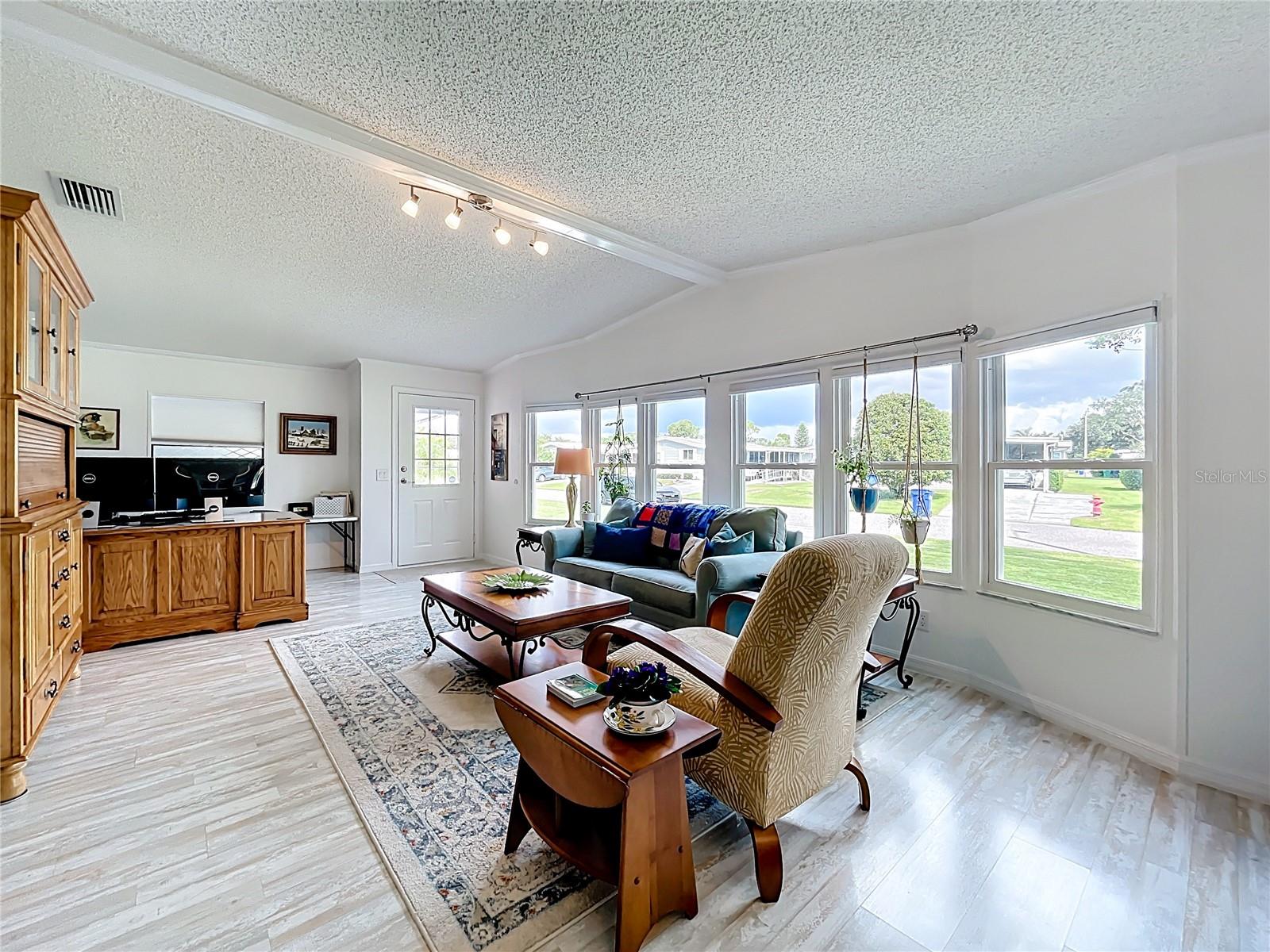 Image 41 of 74 For 3233 Myakka River Road