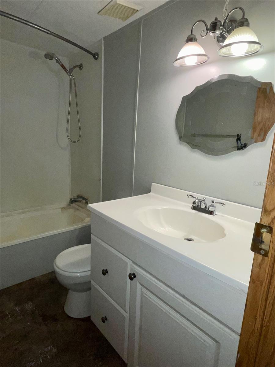 Image 20 of 41 For 44246 Berwick Street