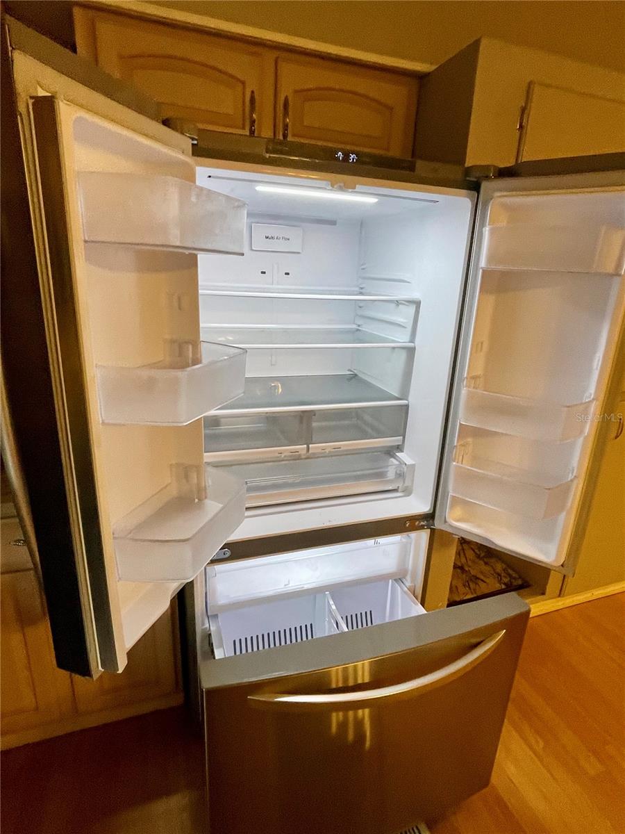 Image 23 of 41 For 44246 Berwick Street