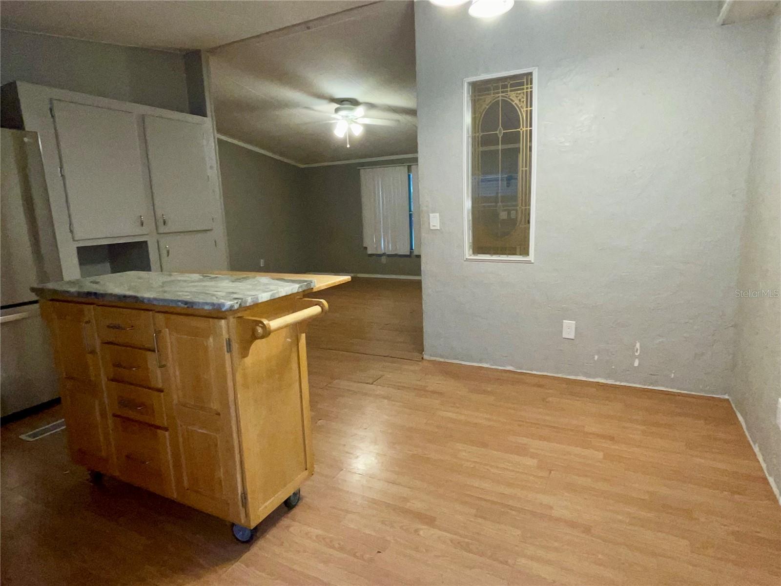 Image 9 of 41 For 44246 Berwick Street