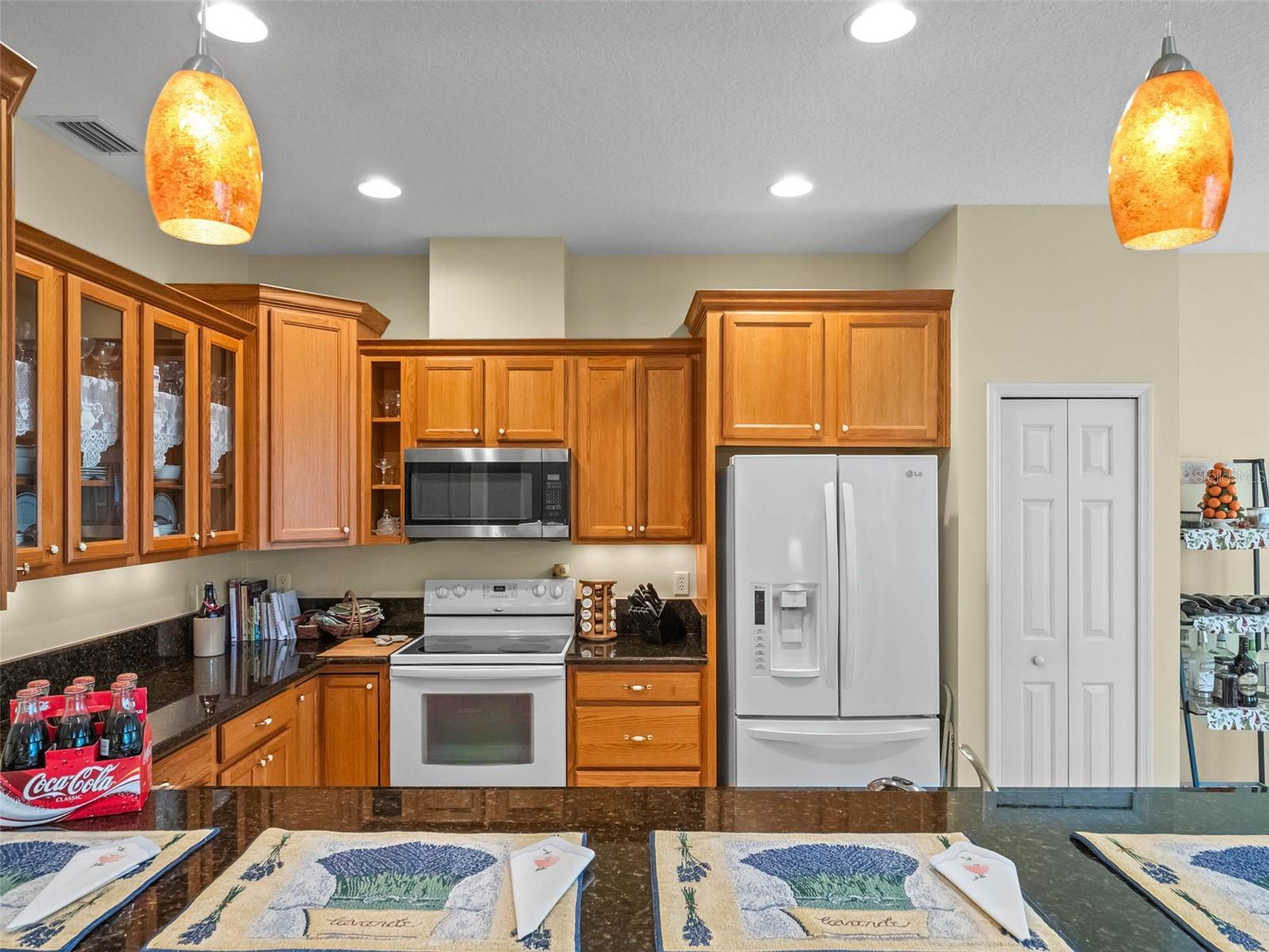 Image 16 of 65 For 20504 Queen Alexandra Drive