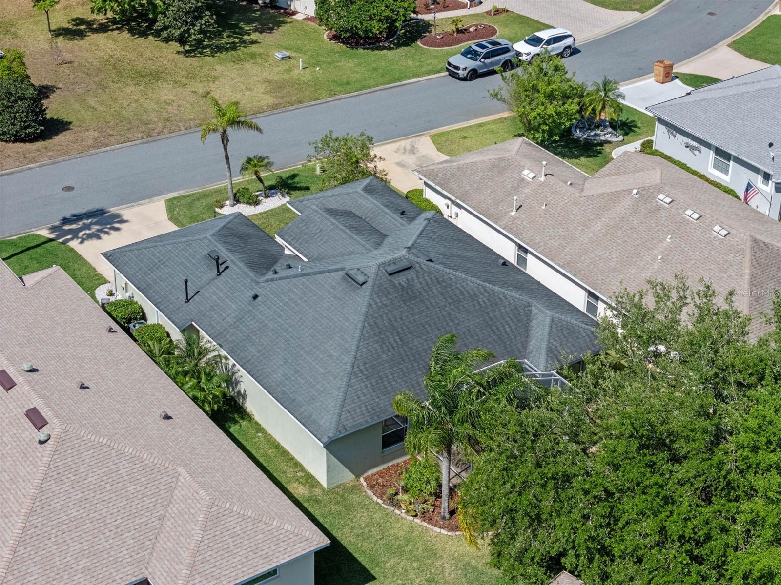 Image 35 of 65 For 20504 Queen Alexandra Drive