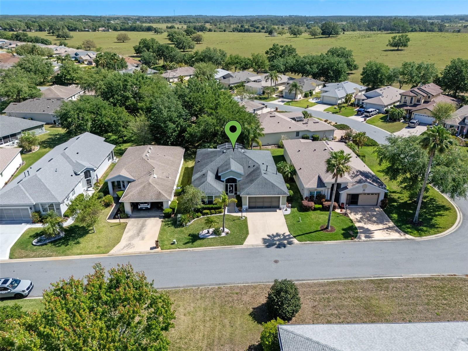 Image 37 of 65 For 20504 Queen Alexandra Drive