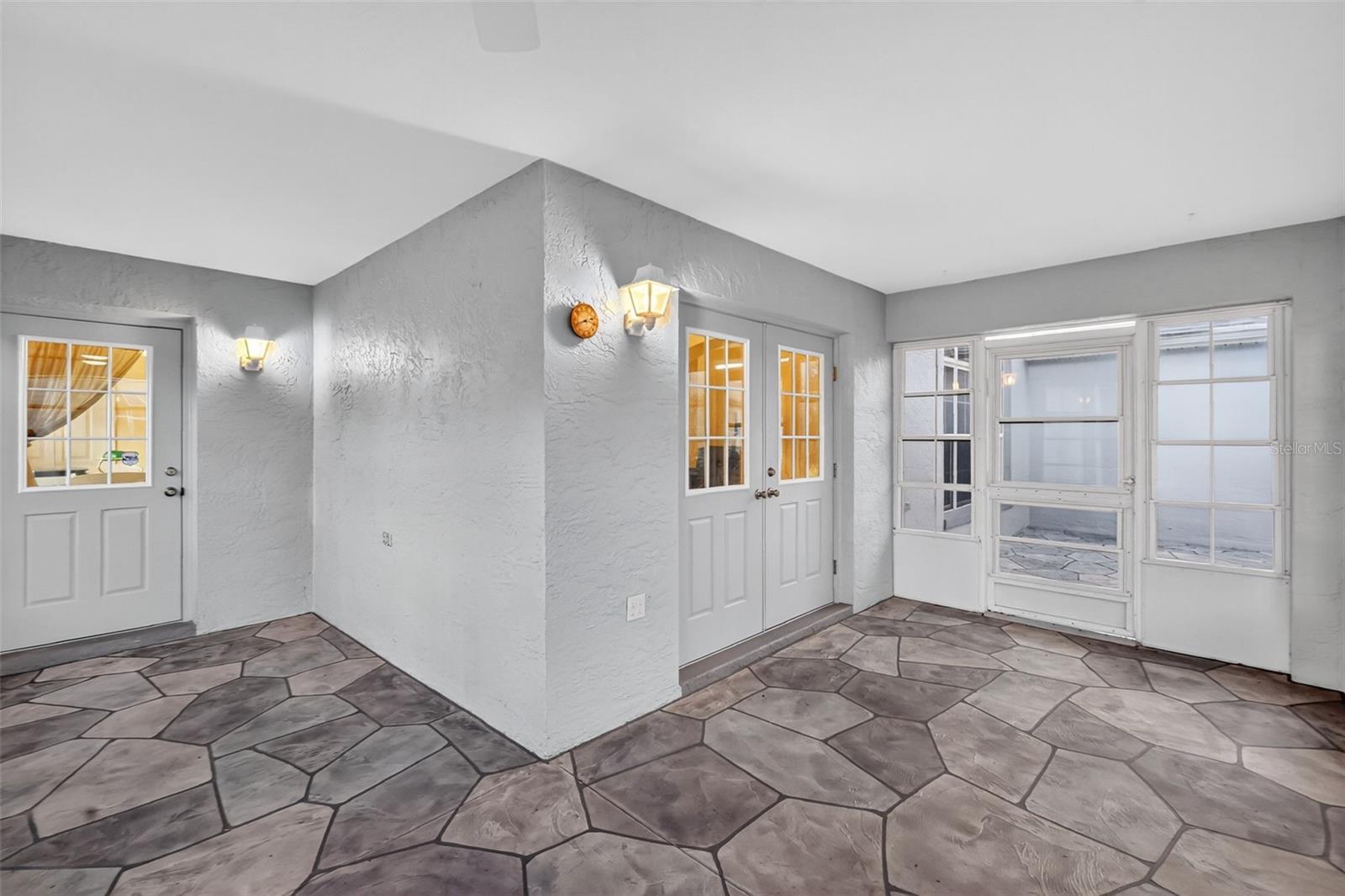 Image 30 of 37 For 2630 Caribe Drive