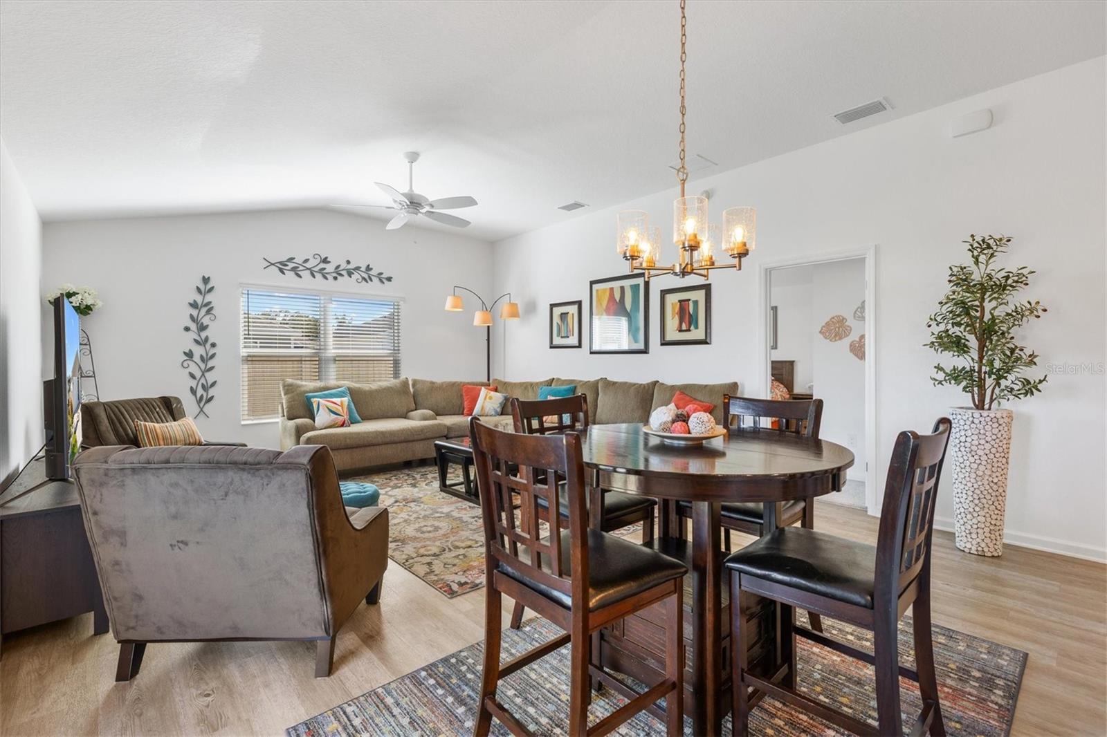 Image 10 of 33 For 6899 Pam Place