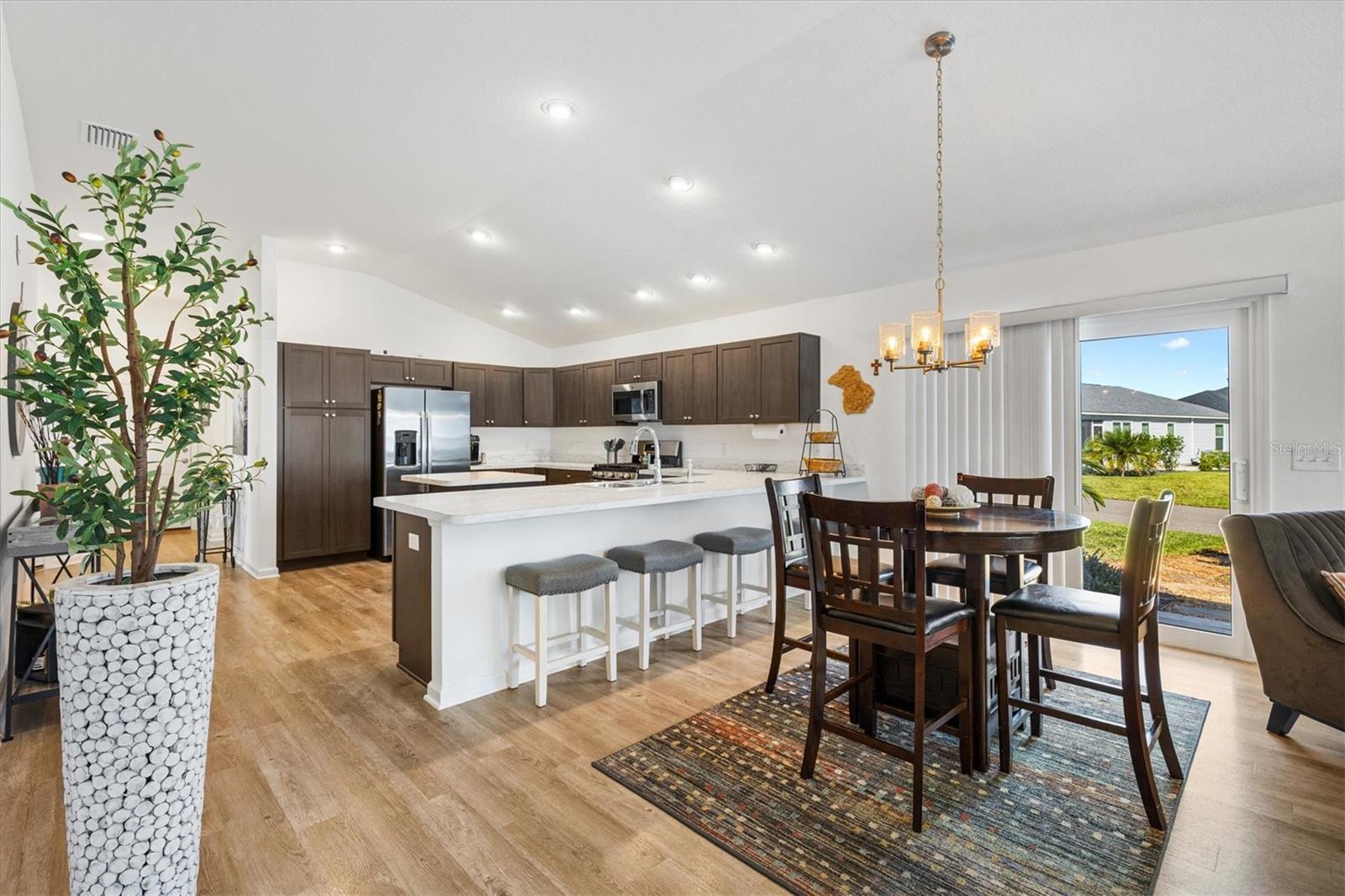 Image 11 of 33 For 6899 Pam Place