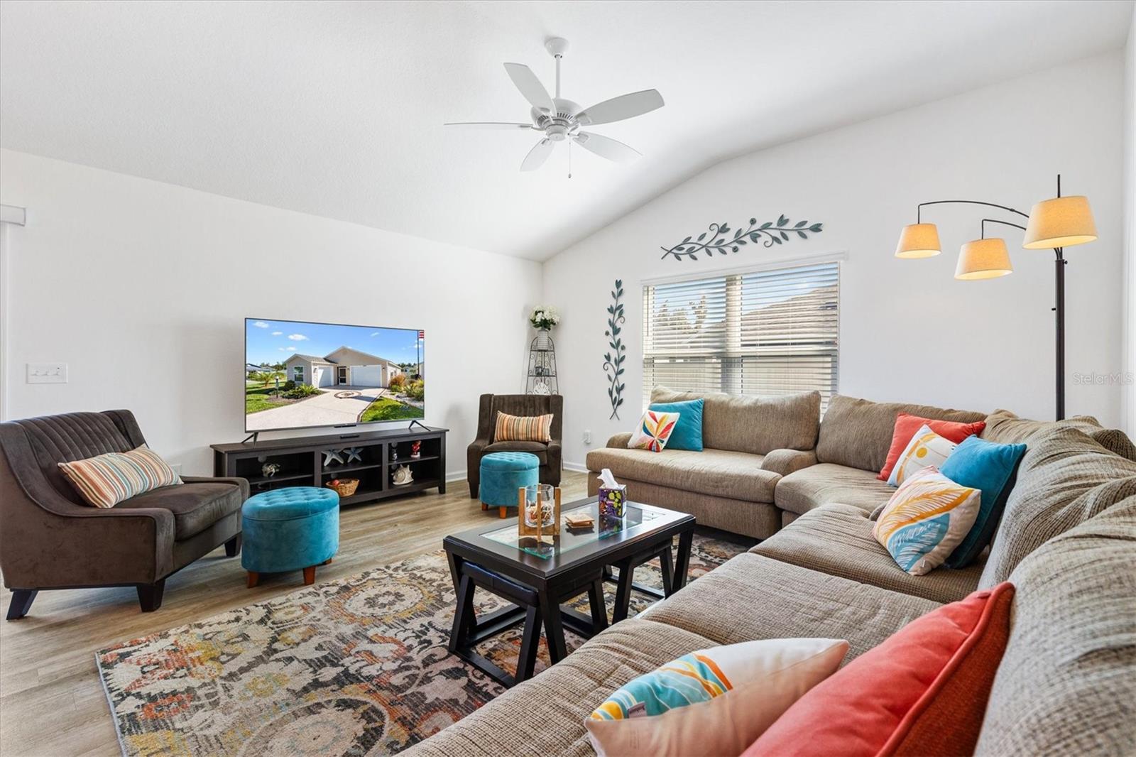 Image 12 of 33 For 6899 Pam Place