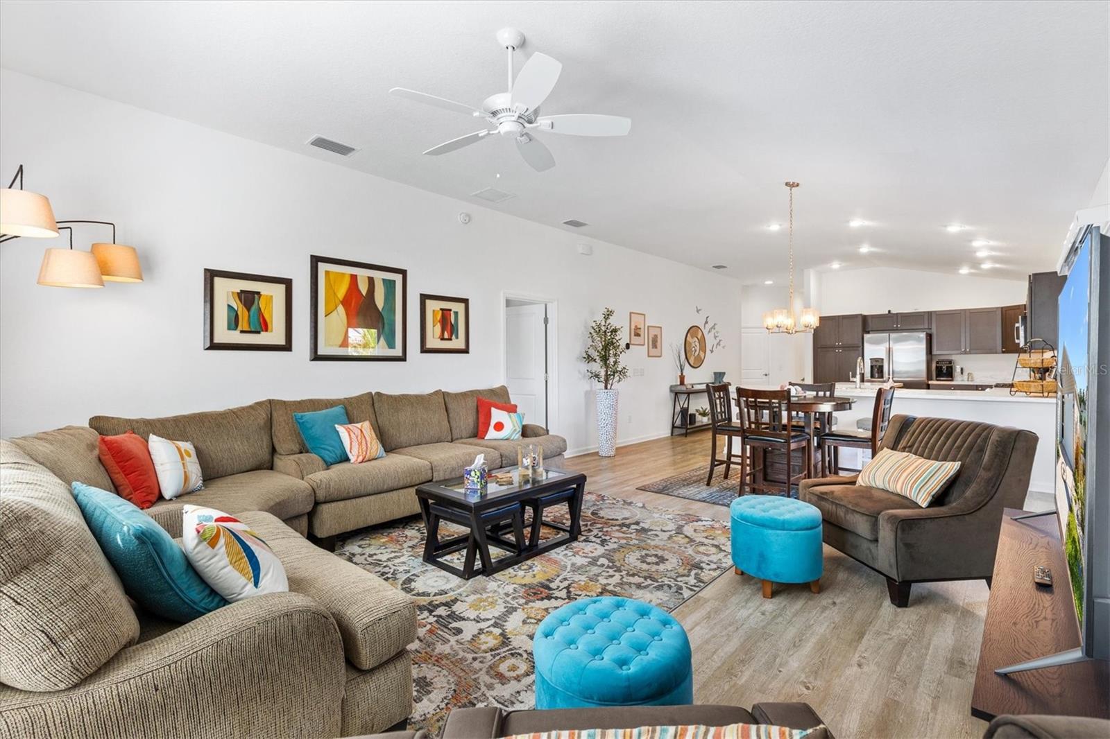 Image 14 of 33 For 6899 Pam Place