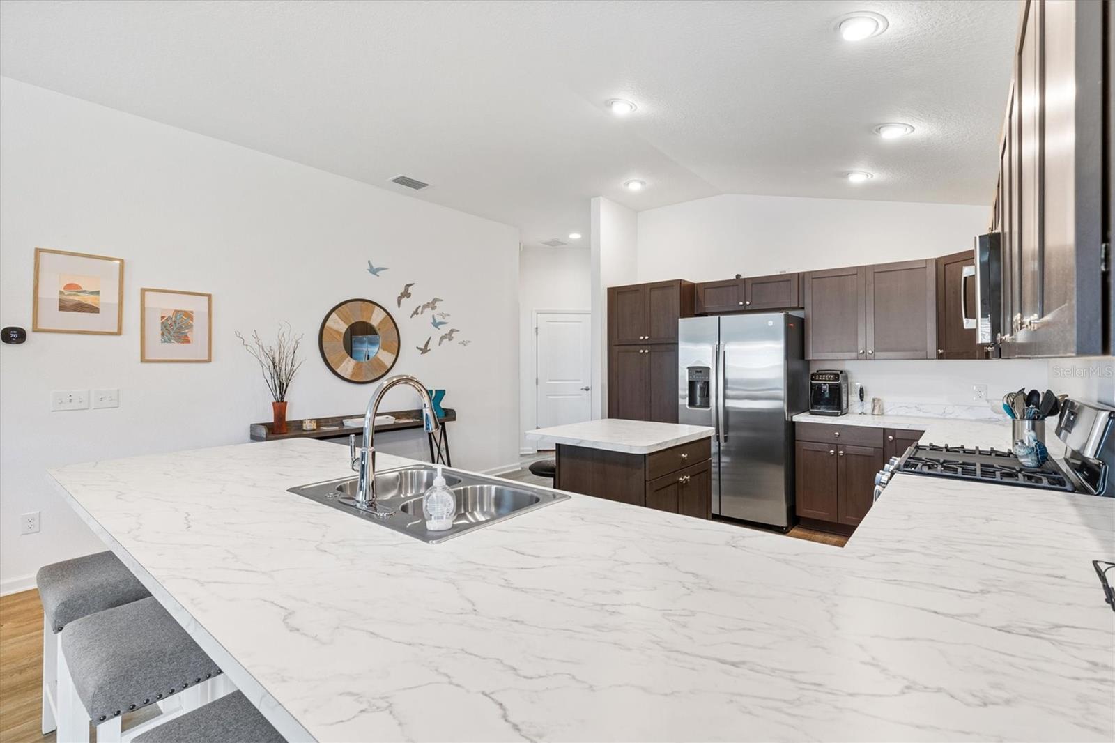 Image 7 of 33 For 6899 Pam Place