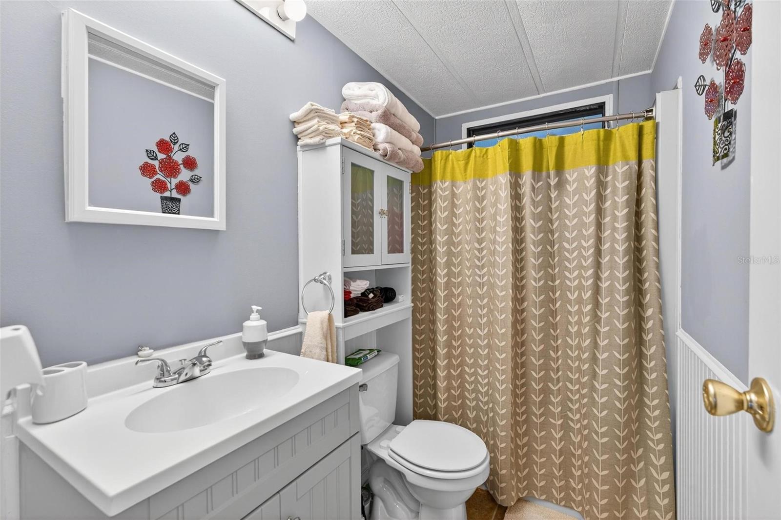 Image 31 of 43 For 710 Carriage Lane
