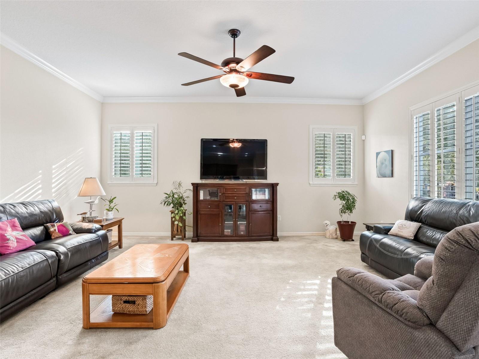 Image 23 of 69 For 31318 Sunny Meadow Court