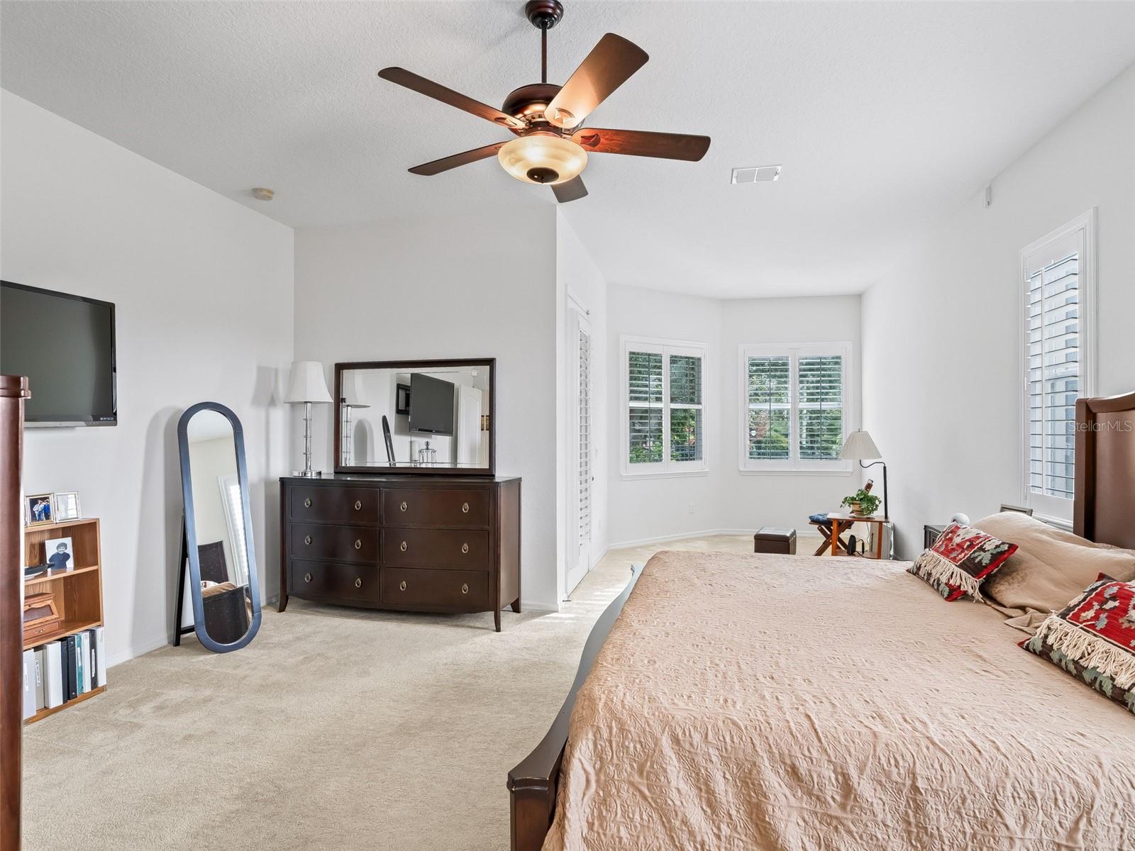 Image 28 of 69 For 31318 Sunny Meadow Court