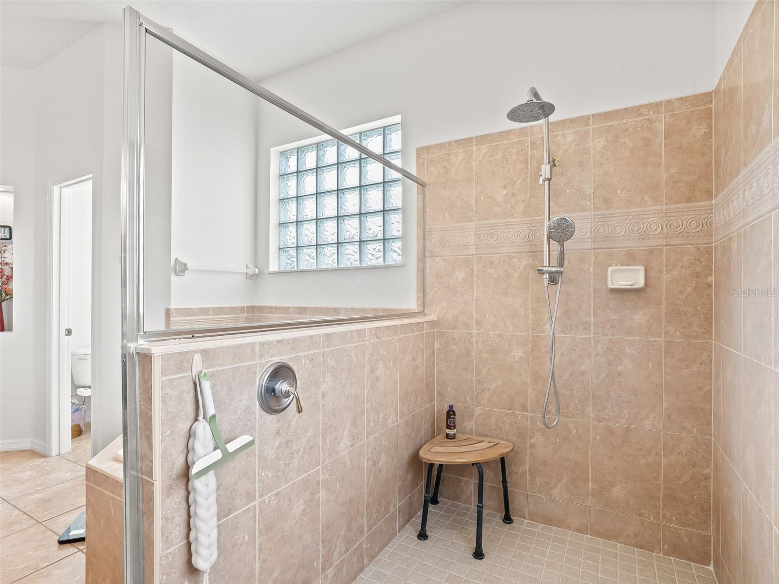 Image 34 of 69 For 31318 Sunny Meadow Court