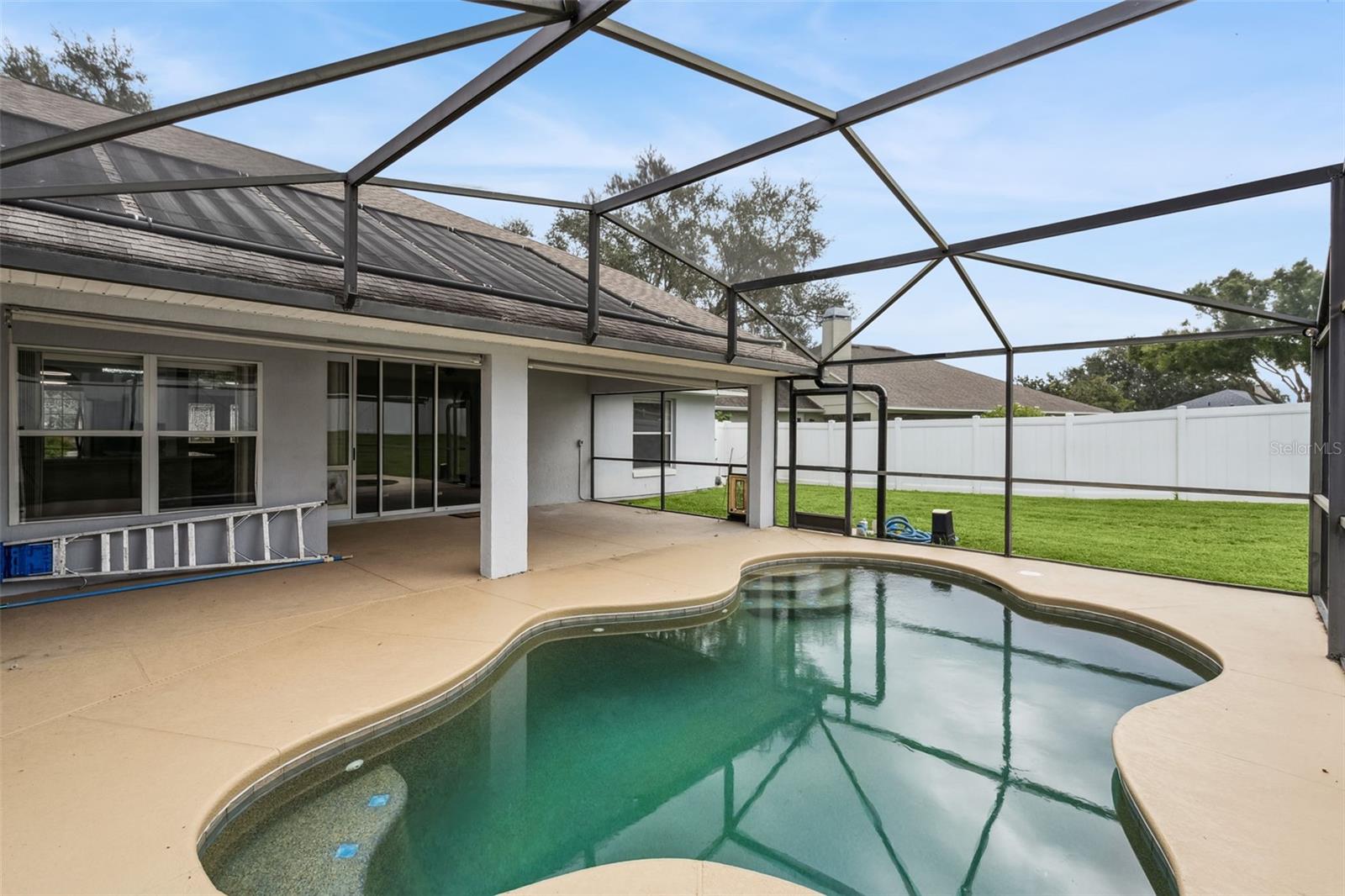 Image 31 of 45 For 10934 Versailles Boulevard