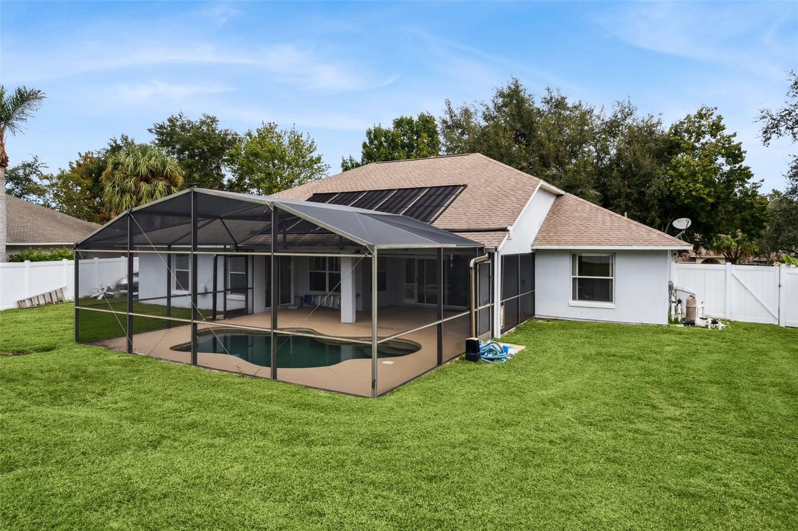 Image 32 of 45 For 10934 Versailles Boulevard