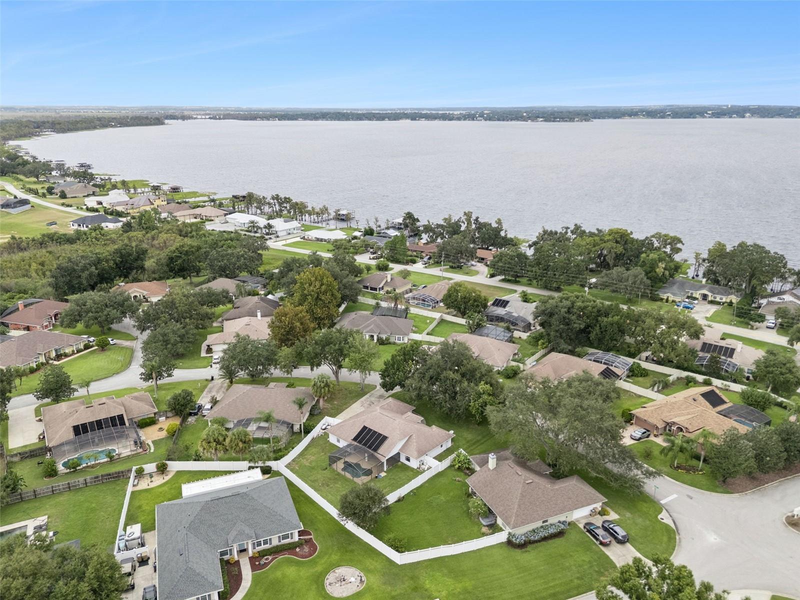 Image 42 of 45 For 10934 Versailles Boulevard
