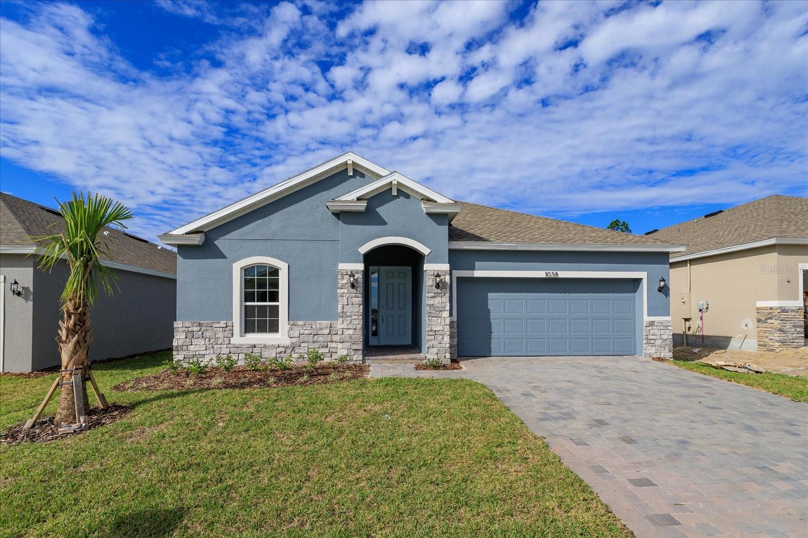 Listing Details for 413 Silver Palm Drive, HAINES CITY, FL 33844