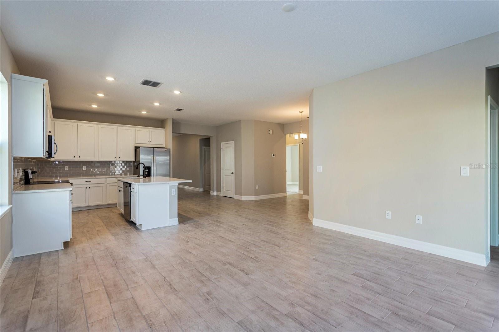 Image 10 of 20 For 648 Silver Palm Drive