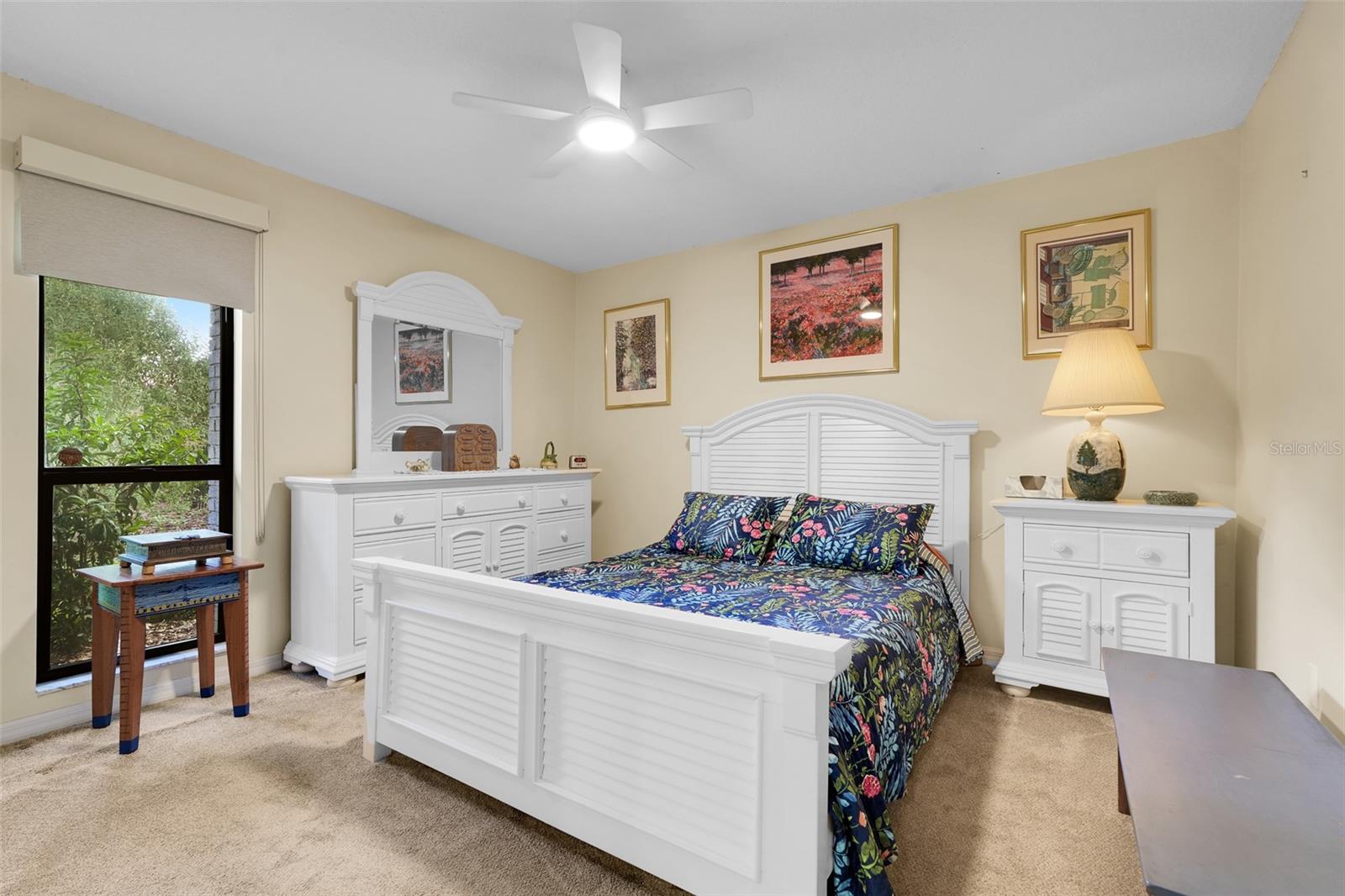 Image 26 of 39 For 721 Lakeshore Drive