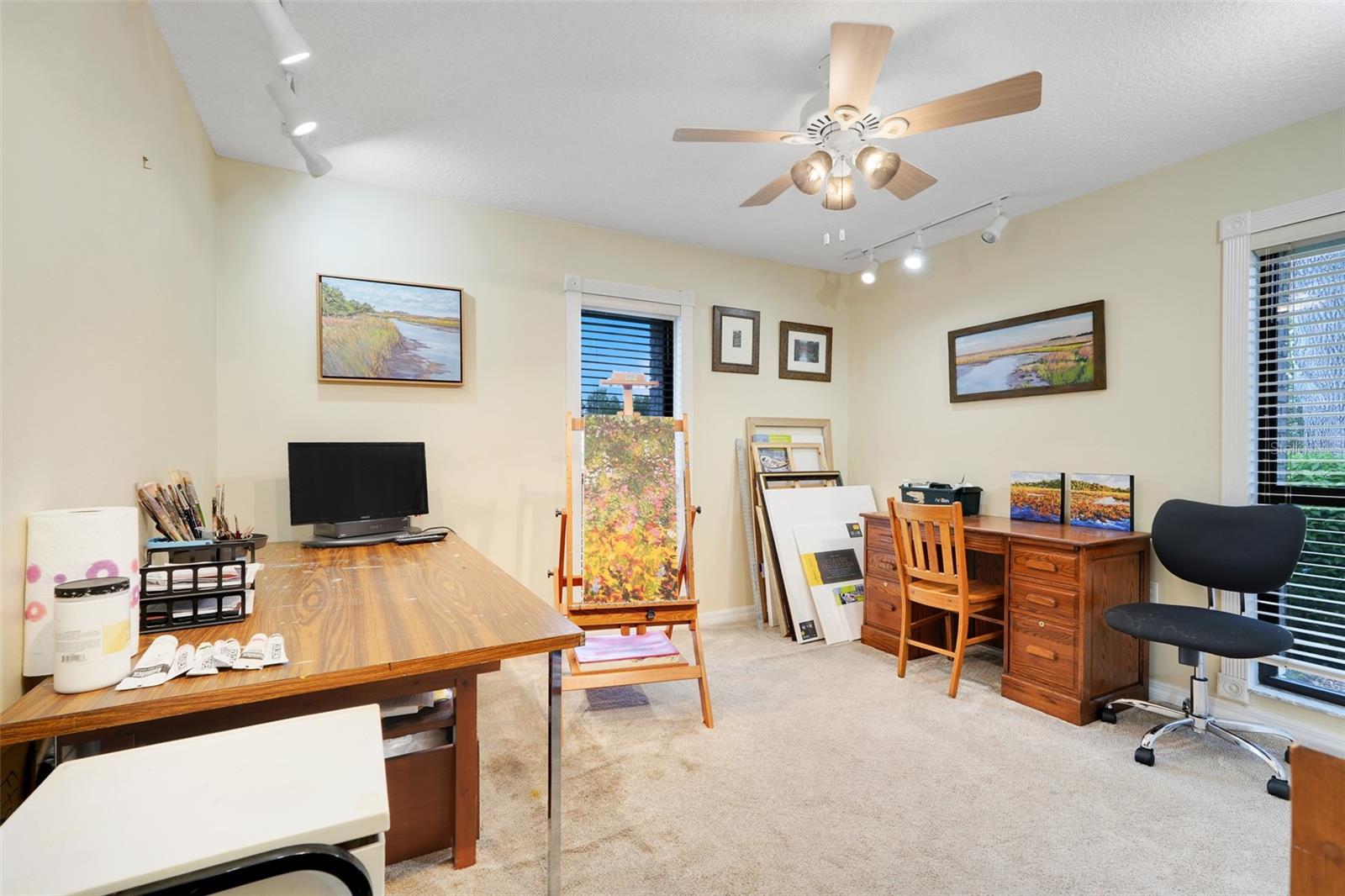 Image 28 of 39 For 721 Lakeshore Drive