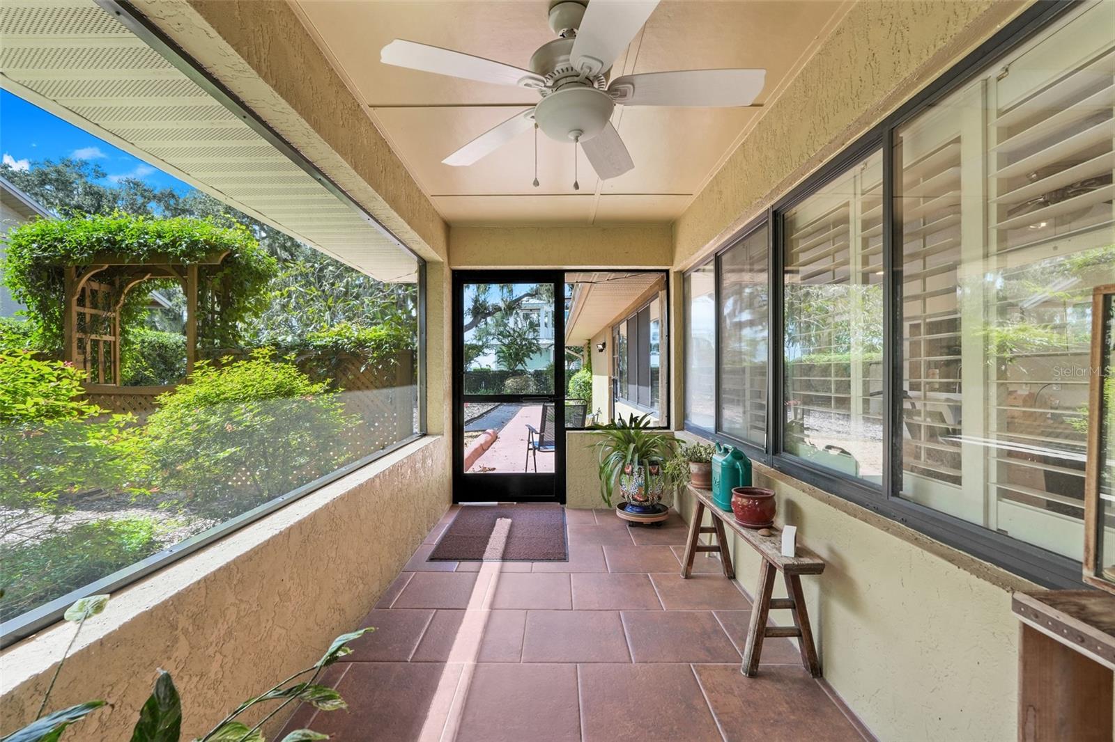 Image 31 of 39 For 721 Lakeshore Drive