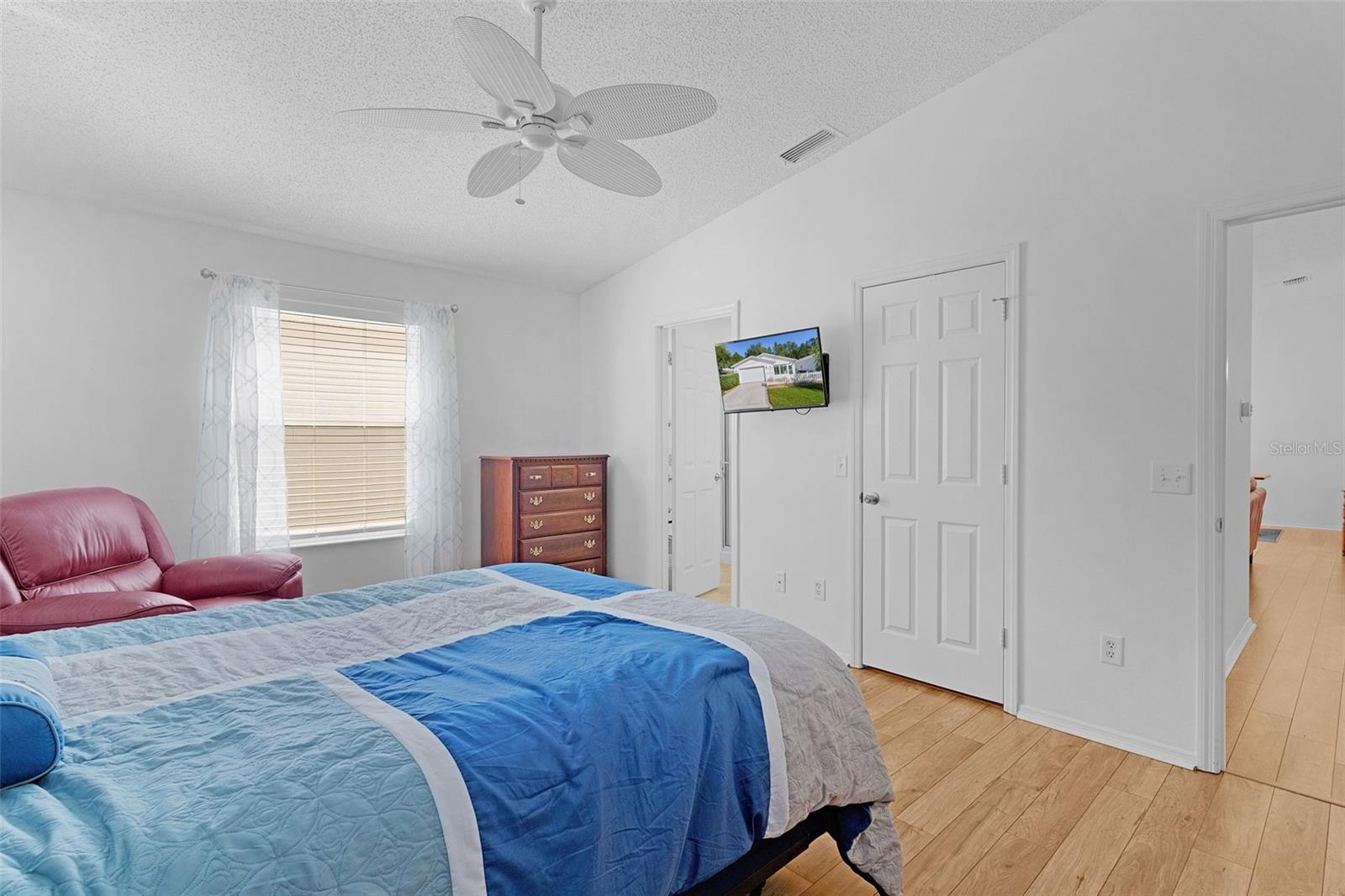 Image 18 of 38 For 297 Emmalee Place