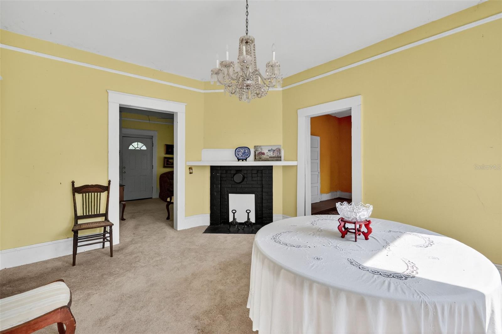 Image 19 of 38 For 102 Trowell Avenue