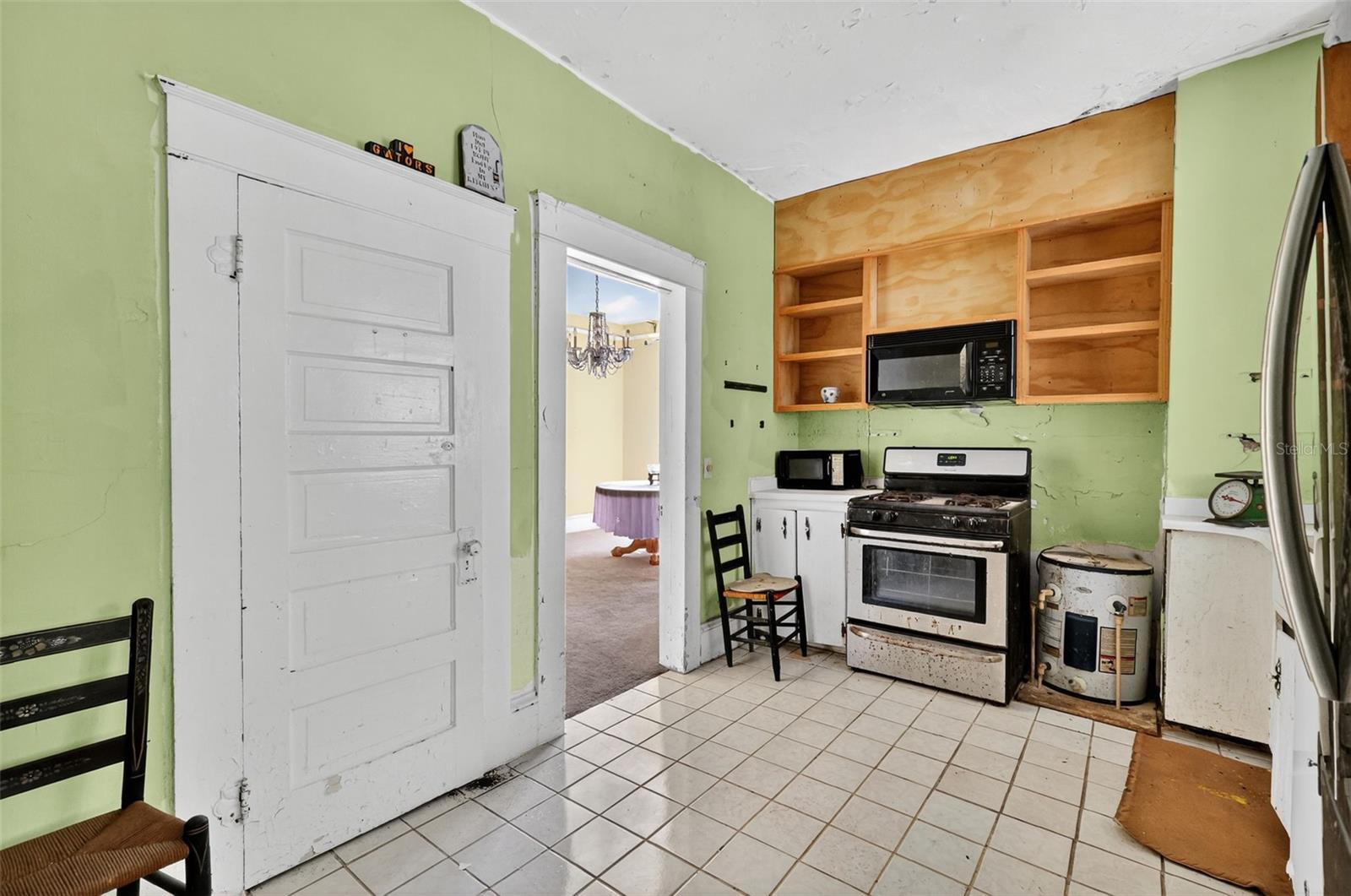 Image 21 of 38 For 102 Trowell Avenue