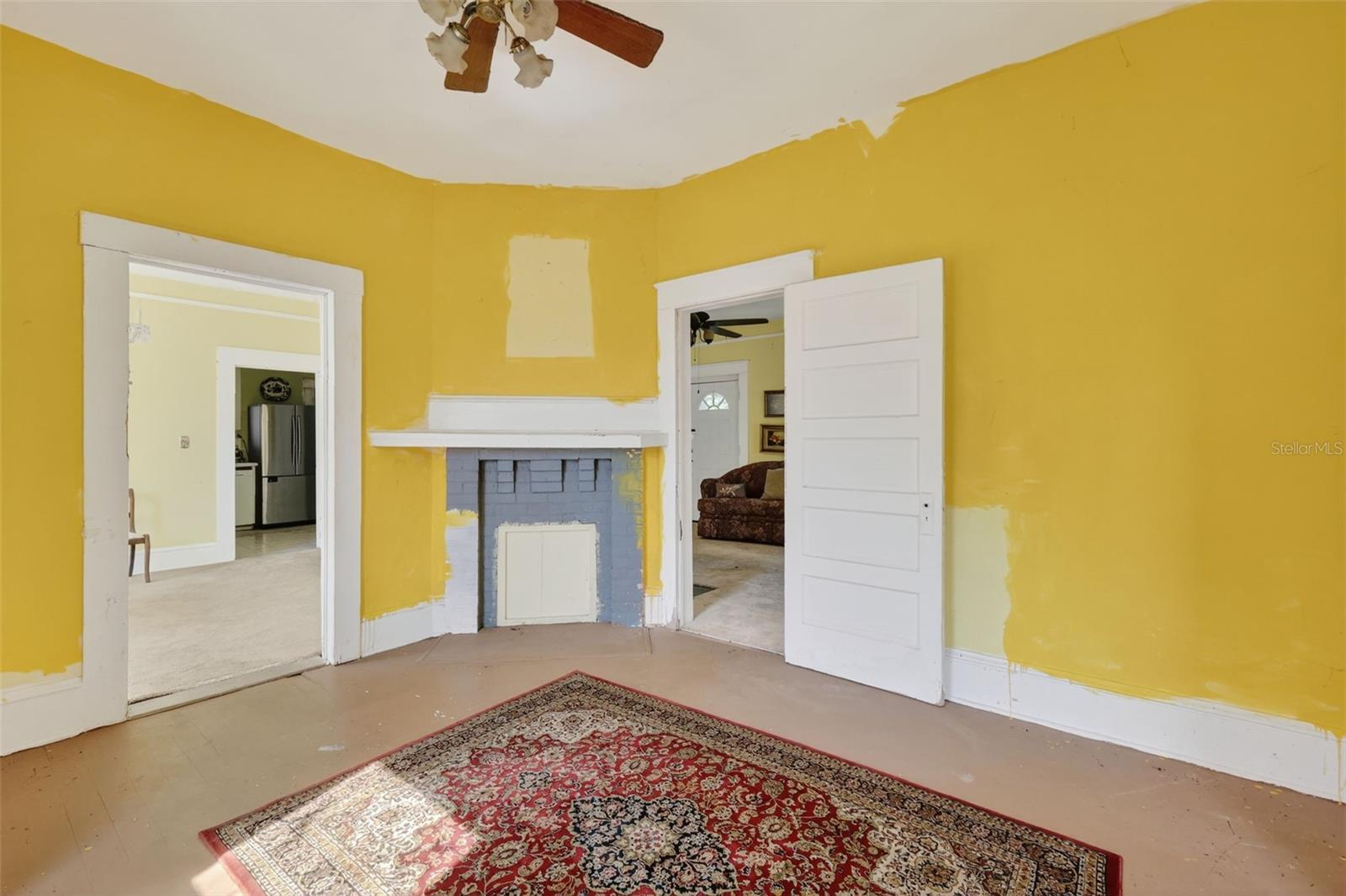 Image 24 of 38 For 102 Trowell Avenue