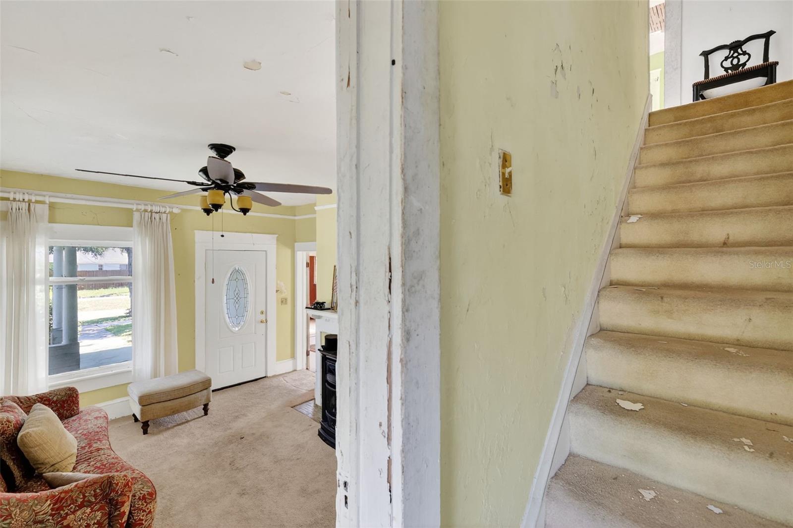 Image 26 of 38 For 102 Trowell Avenue