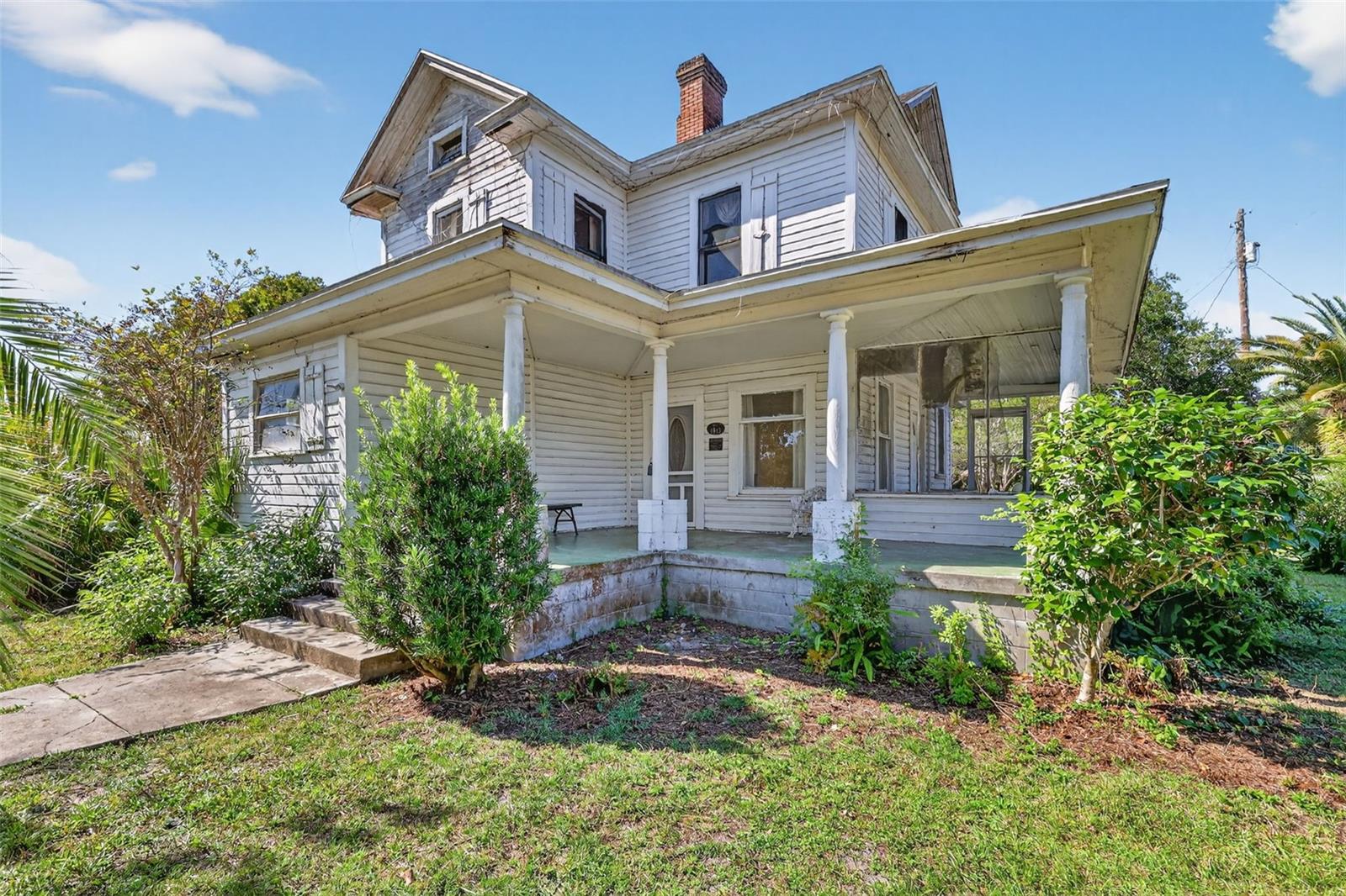 Image 8 of 38 For 102 Trowell Avenue