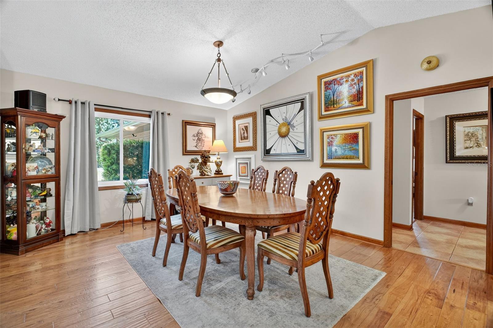 Image 9 of 47 For 2100 Durham Court