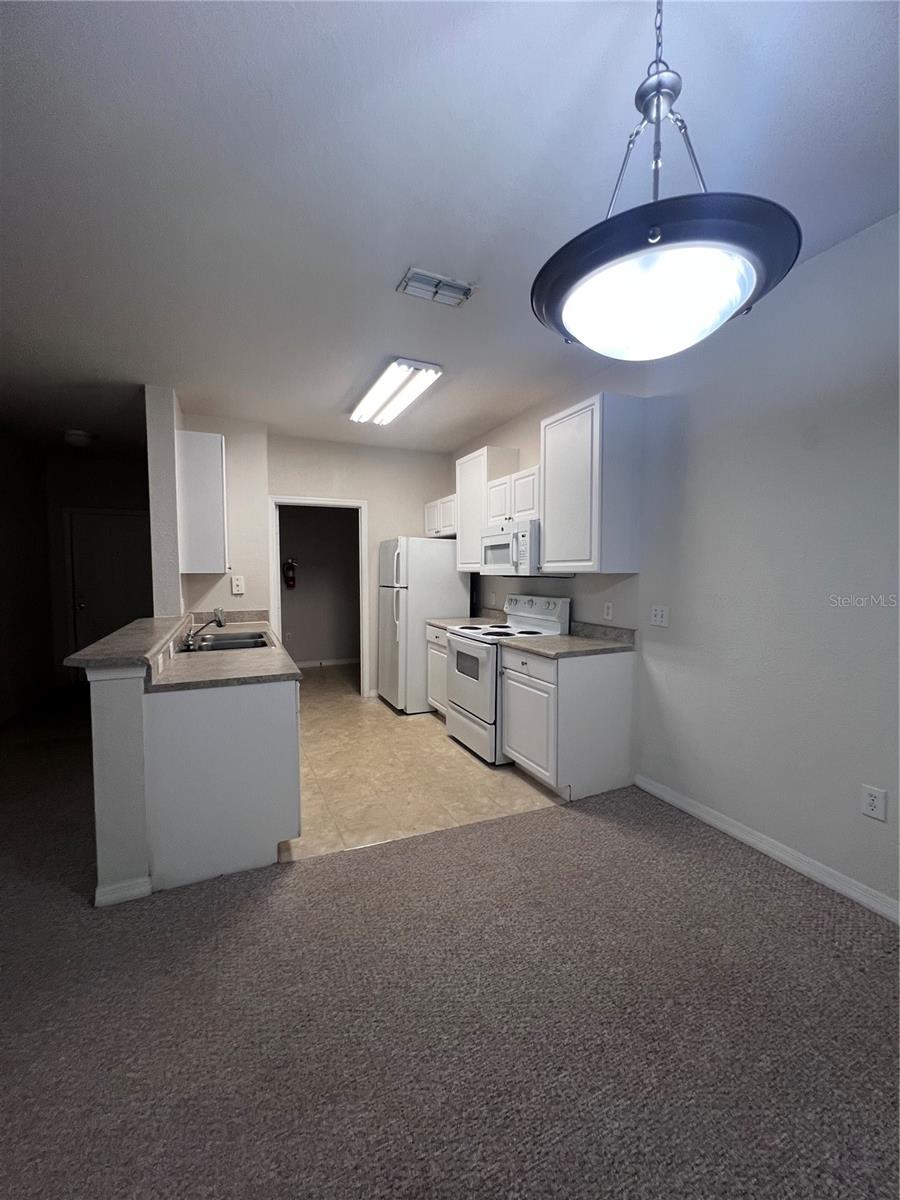 Image 2 of 12 For 5014 Hemingway Circle 5014