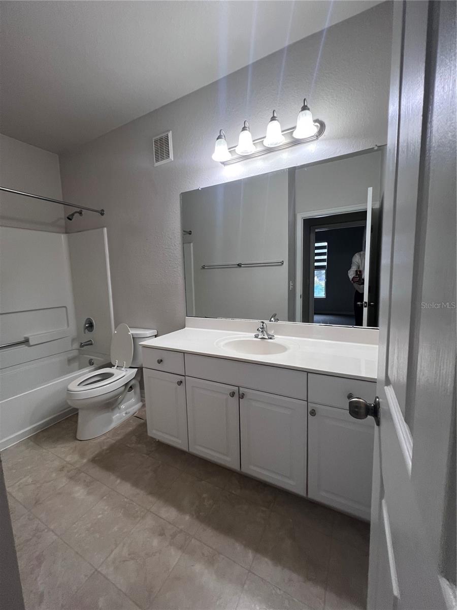 Image 4 of 12 For 5014 Hemingway Circle 5014