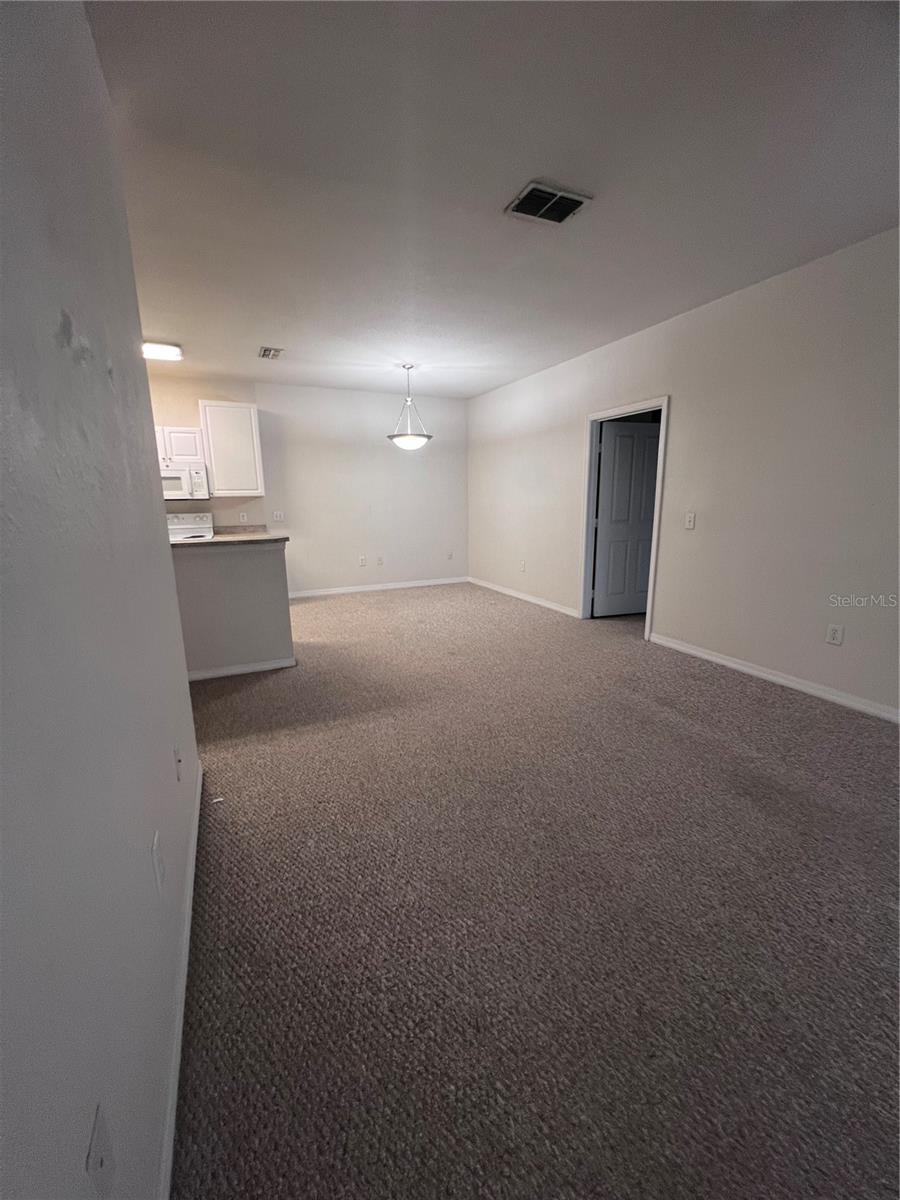 Image 6 of 12 For 5014 Hemingway Circle 5014