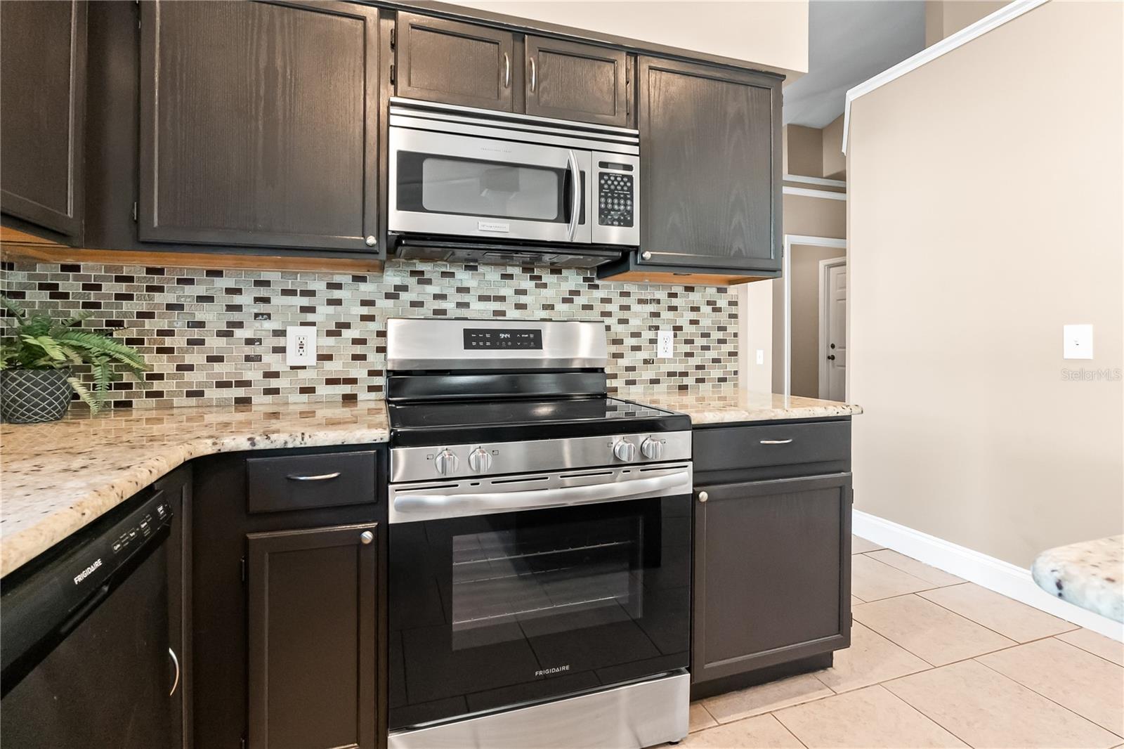 Image 12 of 57 For 8762 Fort Shea Avenue