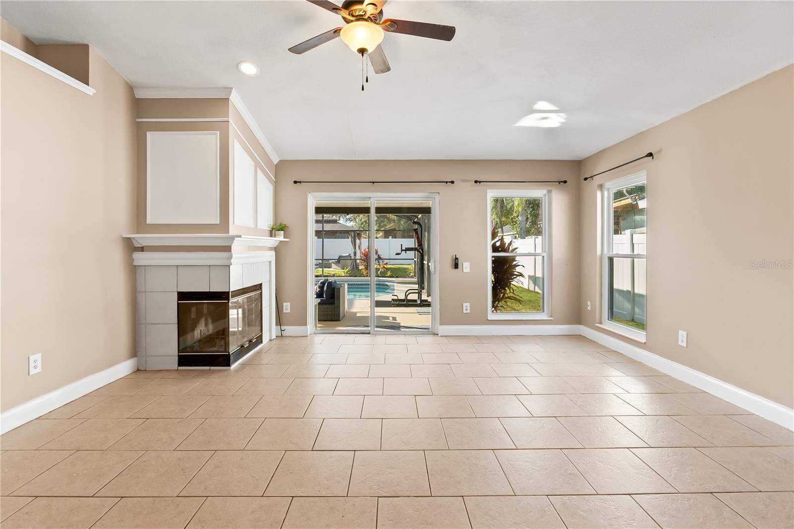 Image 17 of 57 For 8762 Fort Shea Avenue