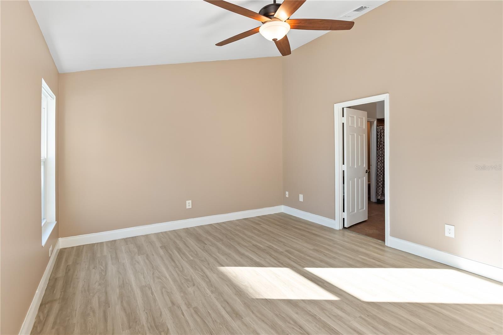 Image 20 of 57 For 8762 Fort Shea Avenue