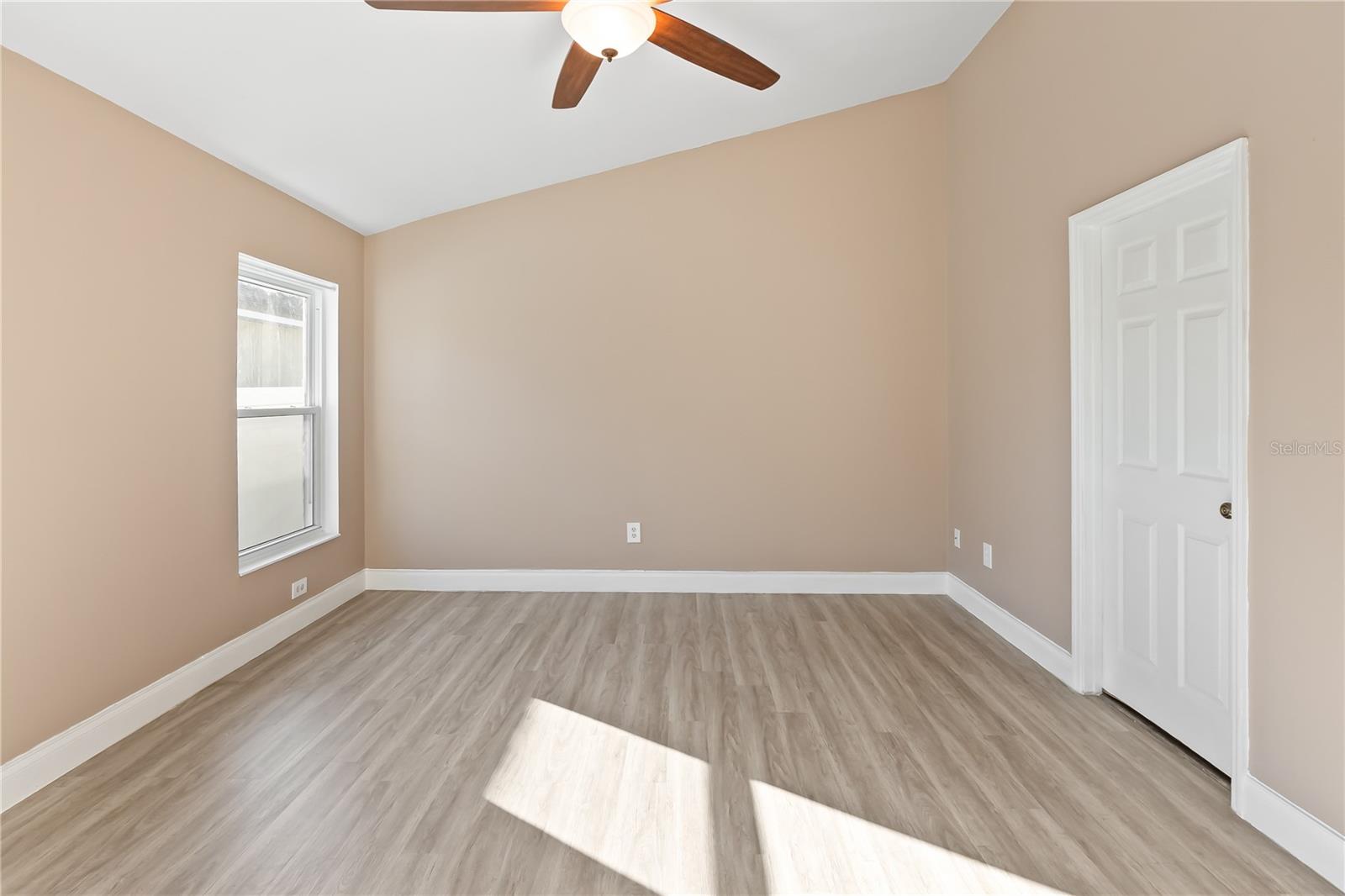 Image 30 of 57 For 8762 Fort Shea Avenue