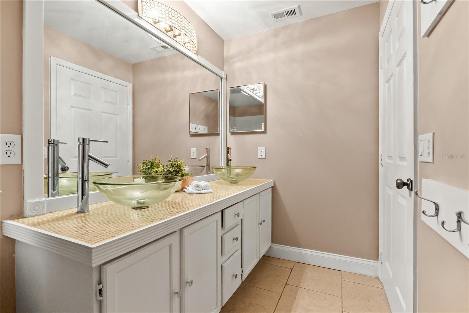 Image 31 of 57 For 8762 Fort Shea Avenue