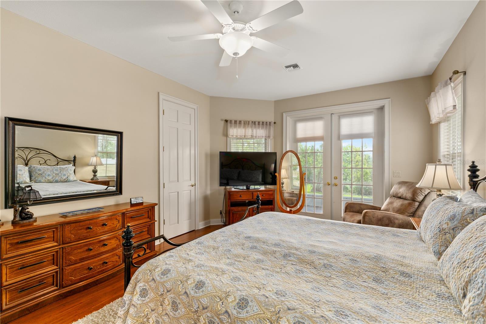 Image 26 of 61 For 17728 Palm View Circle