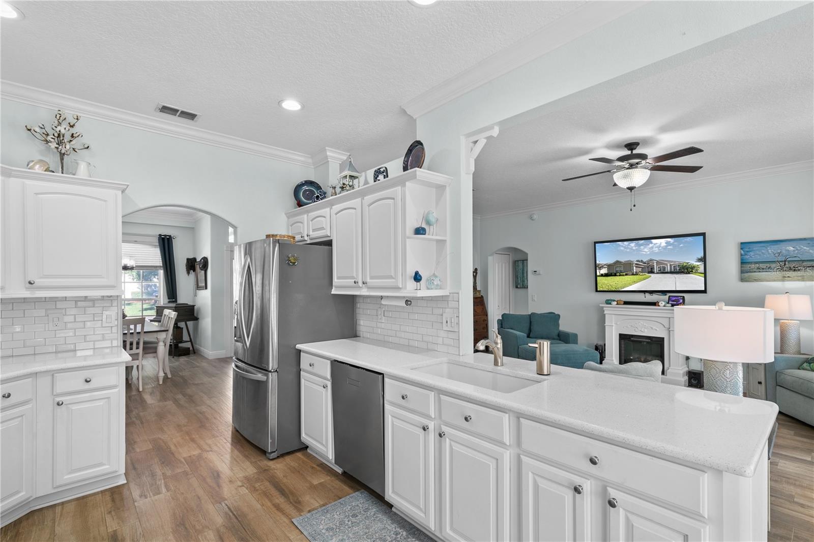 Image 19 of 39 For 4119 Hammersmith Drive