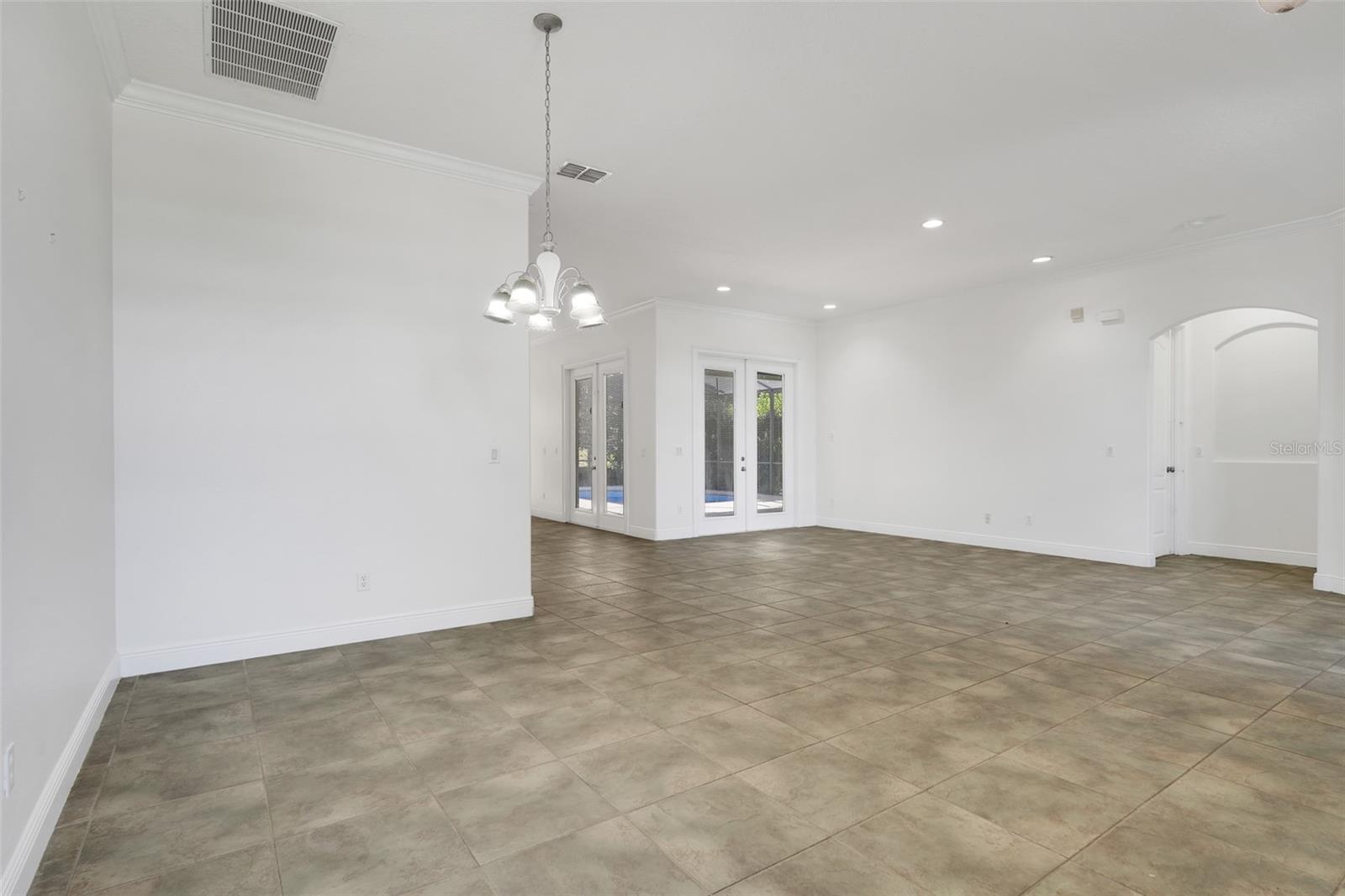 Image 13 of 53 For 16846 Florence View Drive