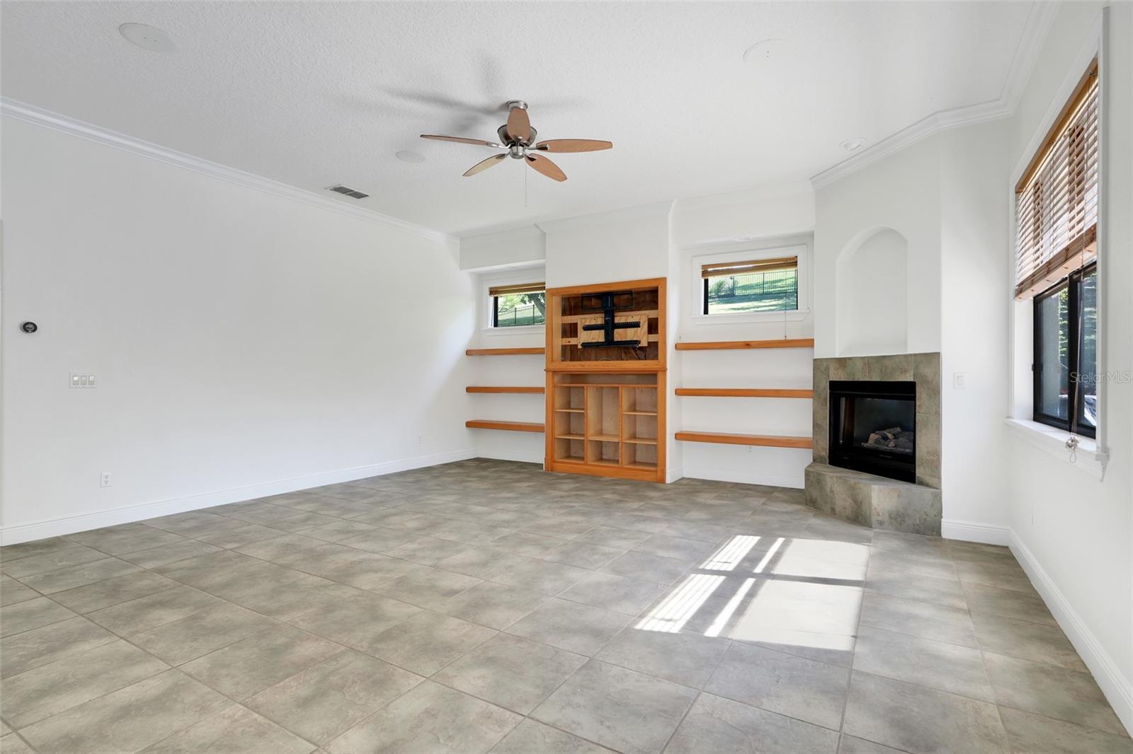 Image 14 of 53 For 16846 Florence View Drive