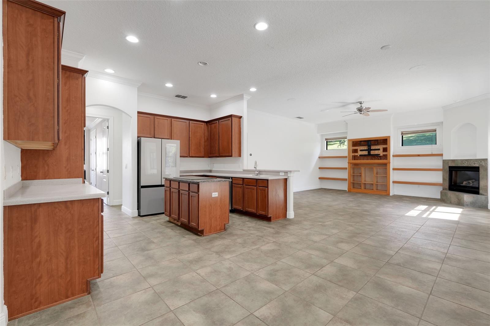 Image 17 of 53 For 16846 Florence View Drive