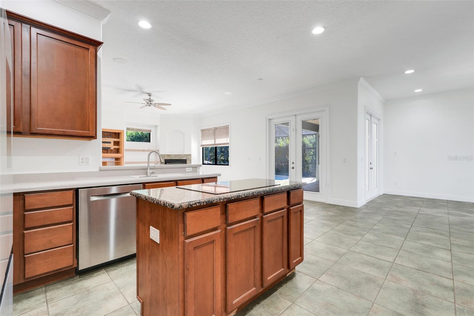 Image 21 of 53 For 16846 Florence View Drive