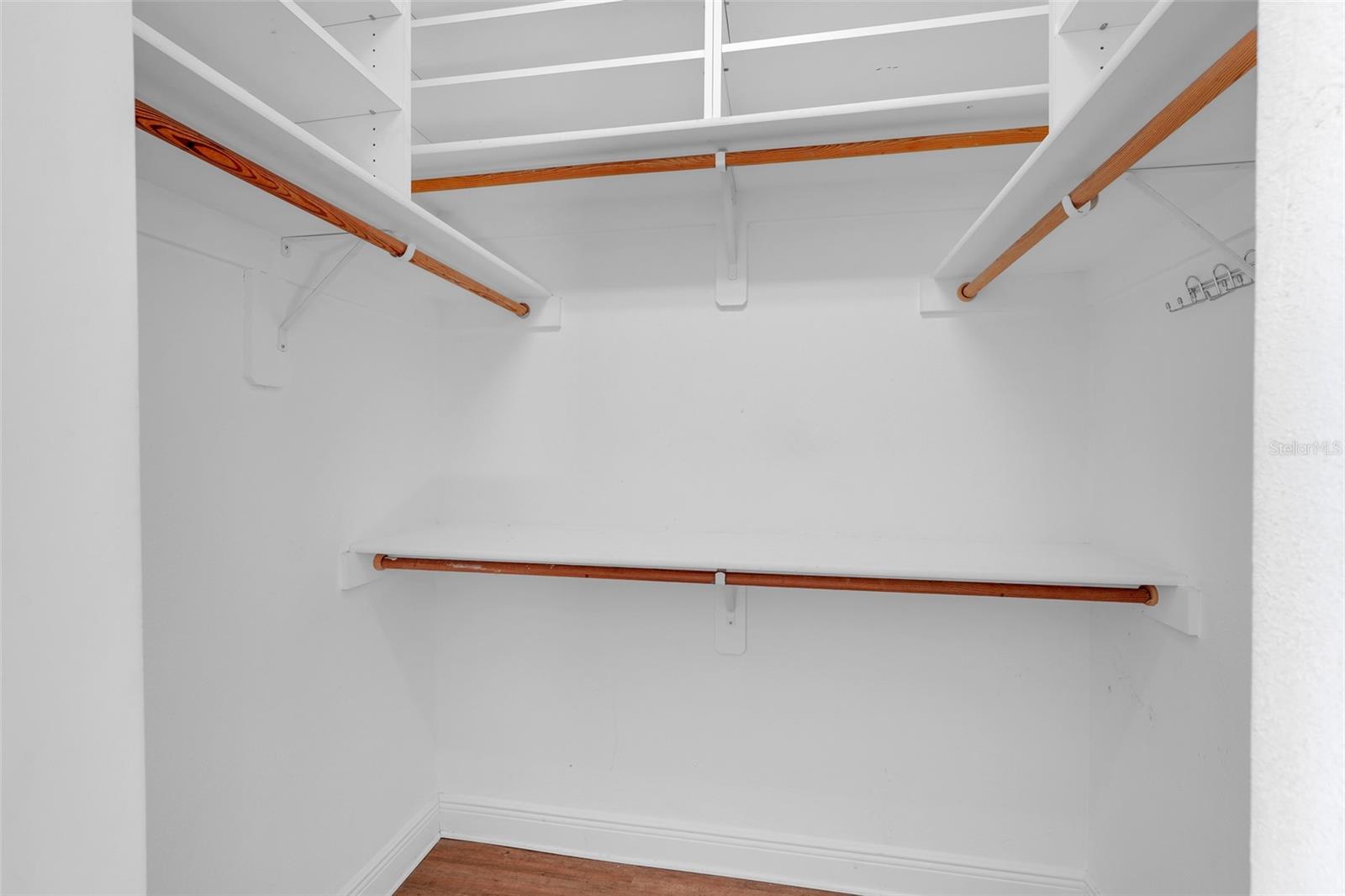 Image 28 of 53 For 16846 Florence View Drive