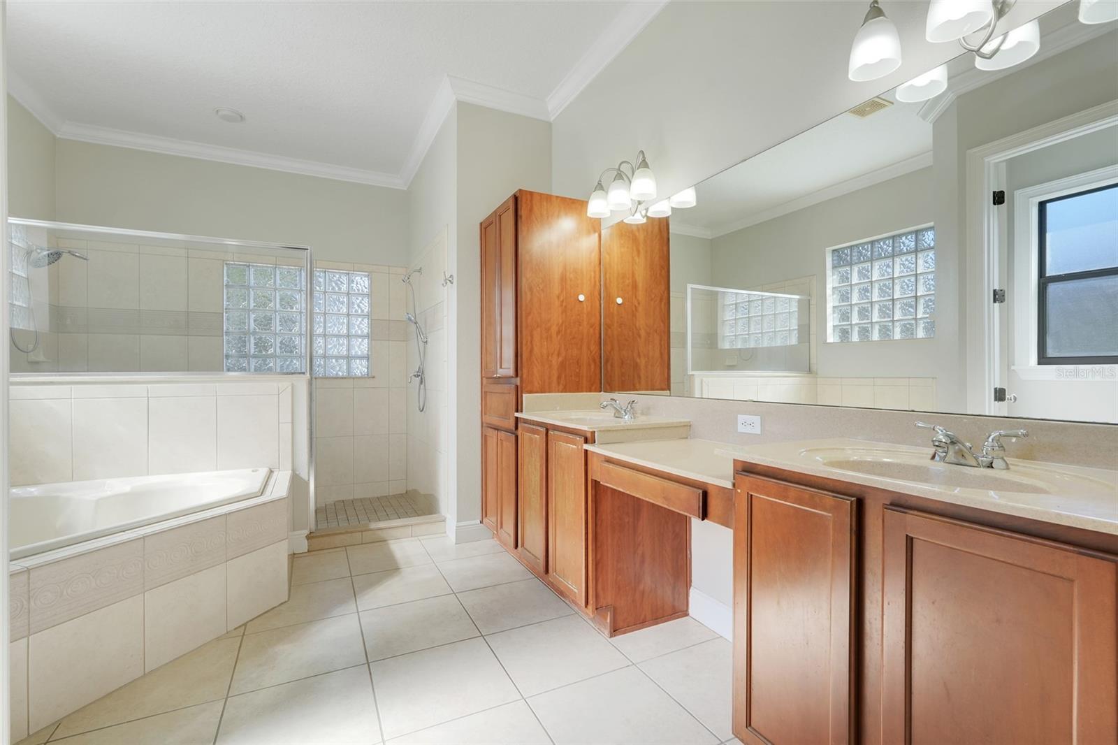 Image 30 of 53 For 16846 Florence View Drive